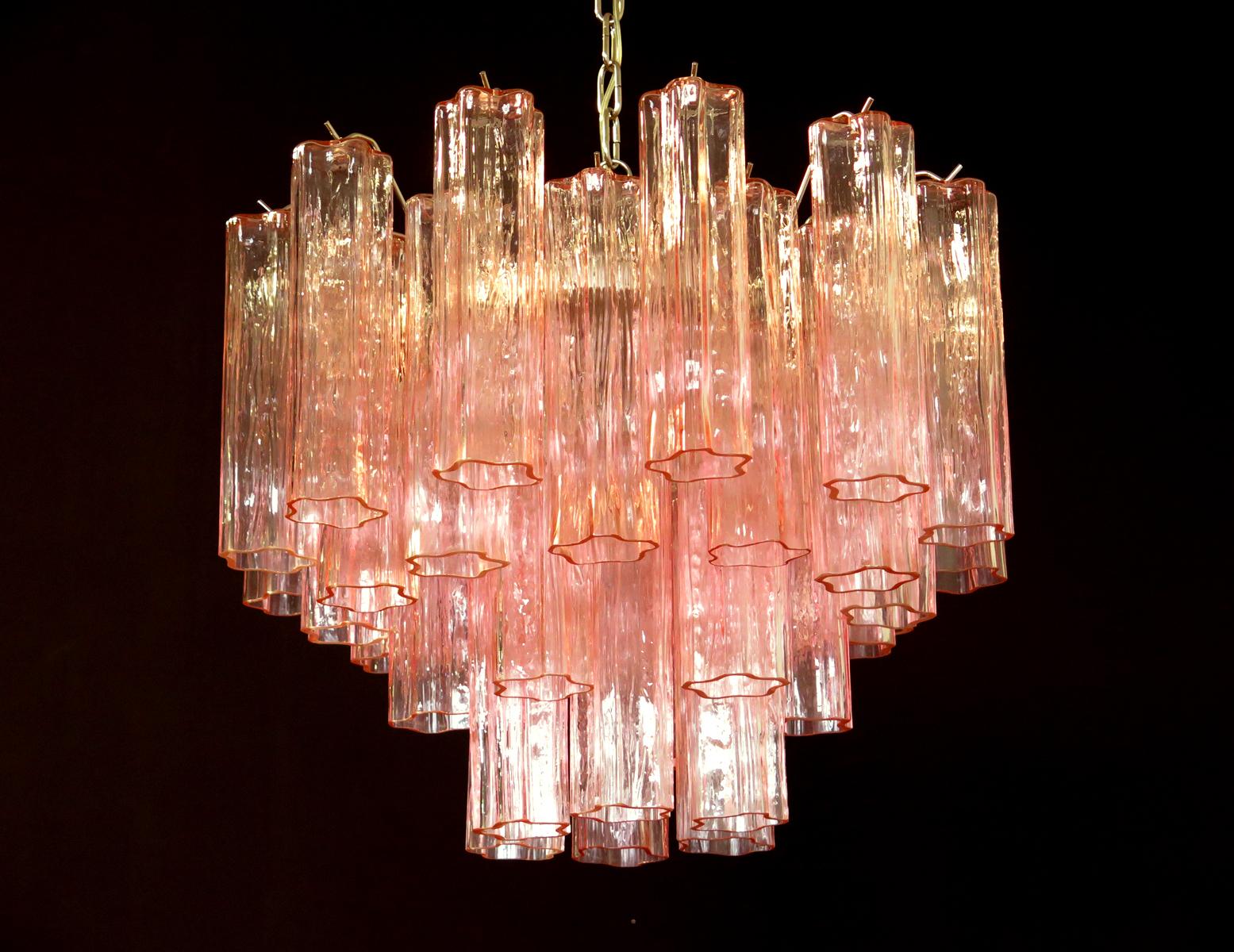 Four Tronchi Chandeliers Style Toni Zuccheri, 36 Pink Glasses, Murano, 1990 For Sale 5