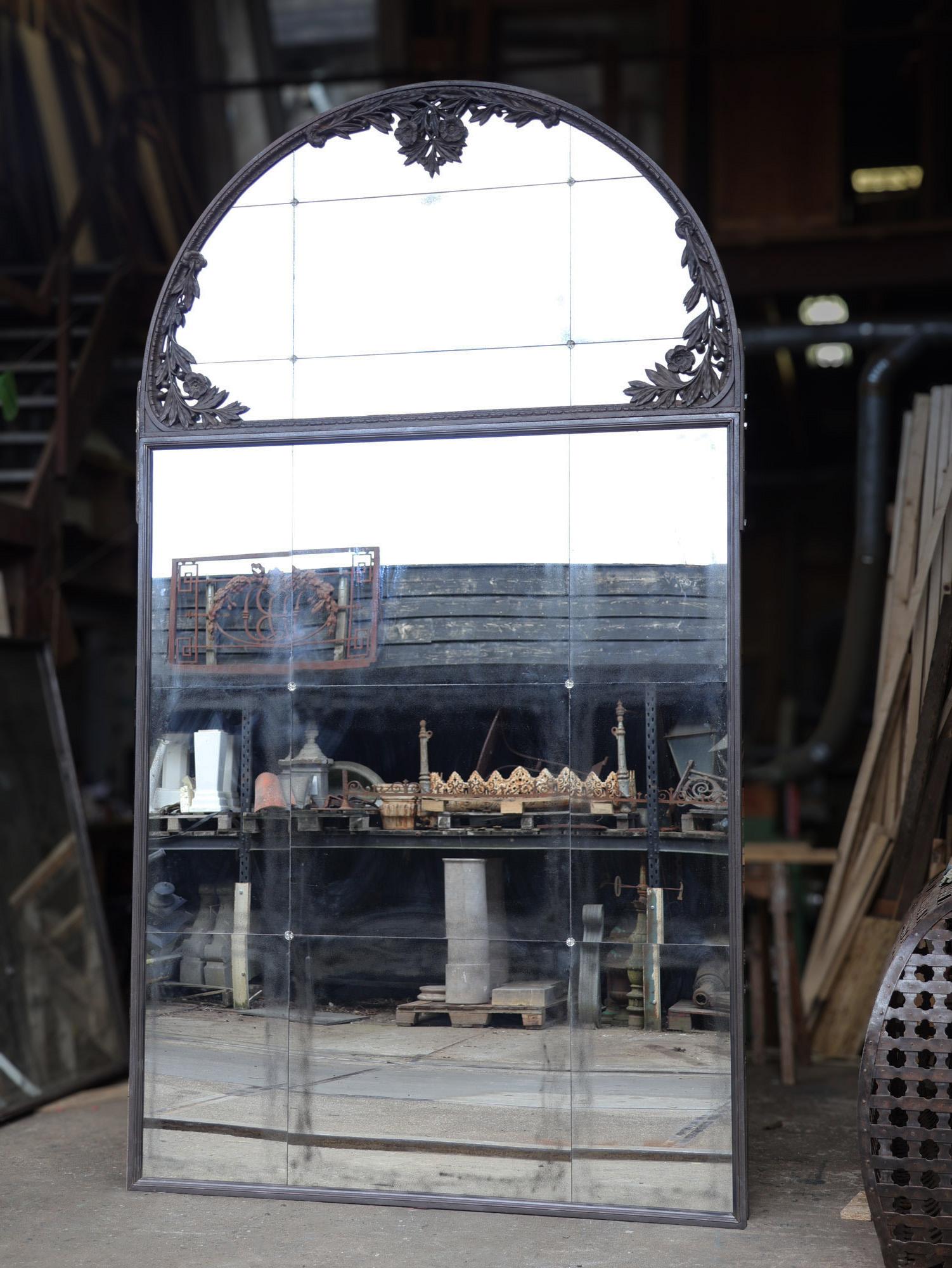 Four Very Large Mirrors in Iron Frame with Arches by Architect Viollet-le-Duc In Good Condition For Sale In Baambrugge, NL