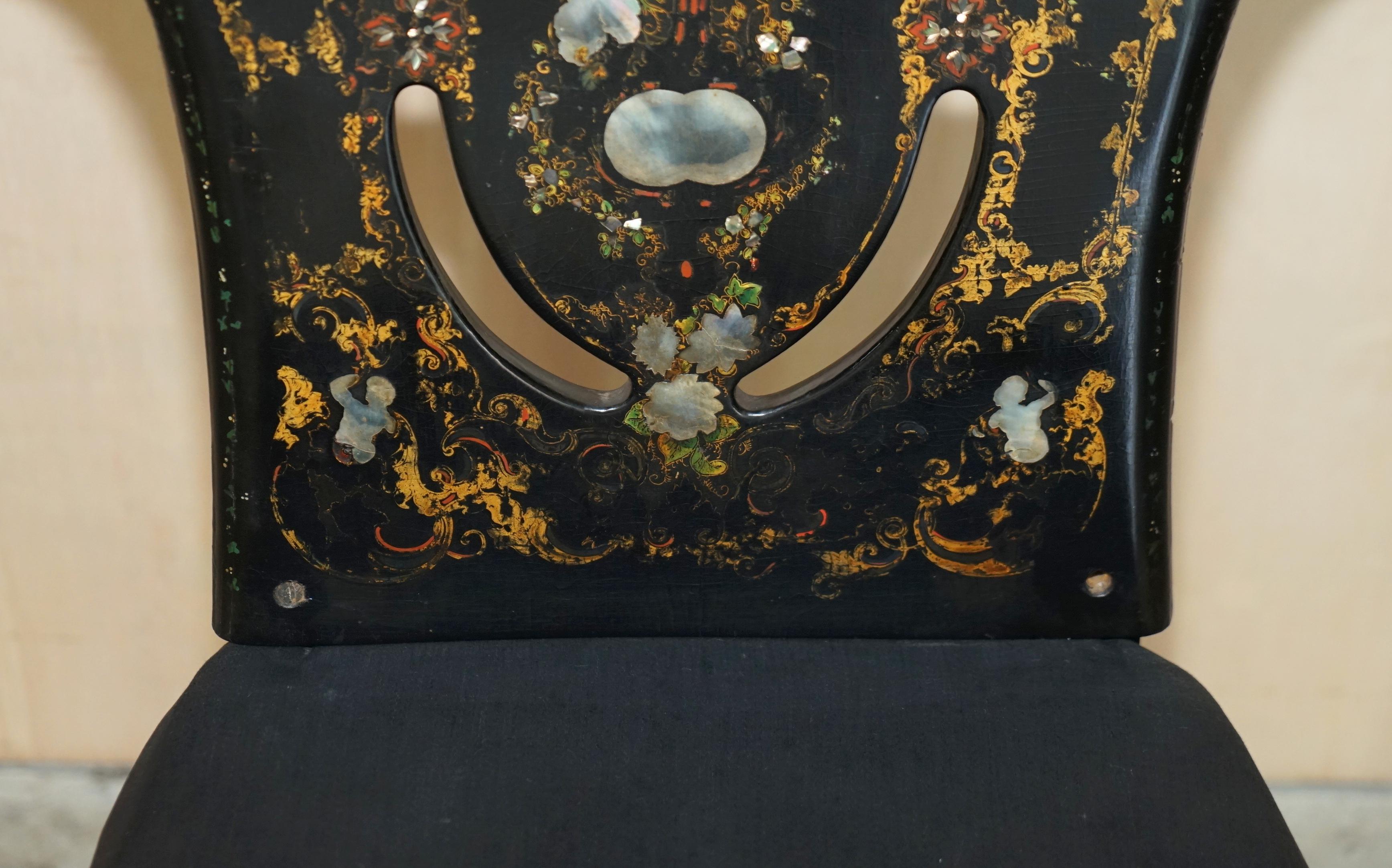 Vier sehr seltene antike Regency-Beistellstühle aus ebonisiertem Perlmutt, um 1815 im Angebot 2