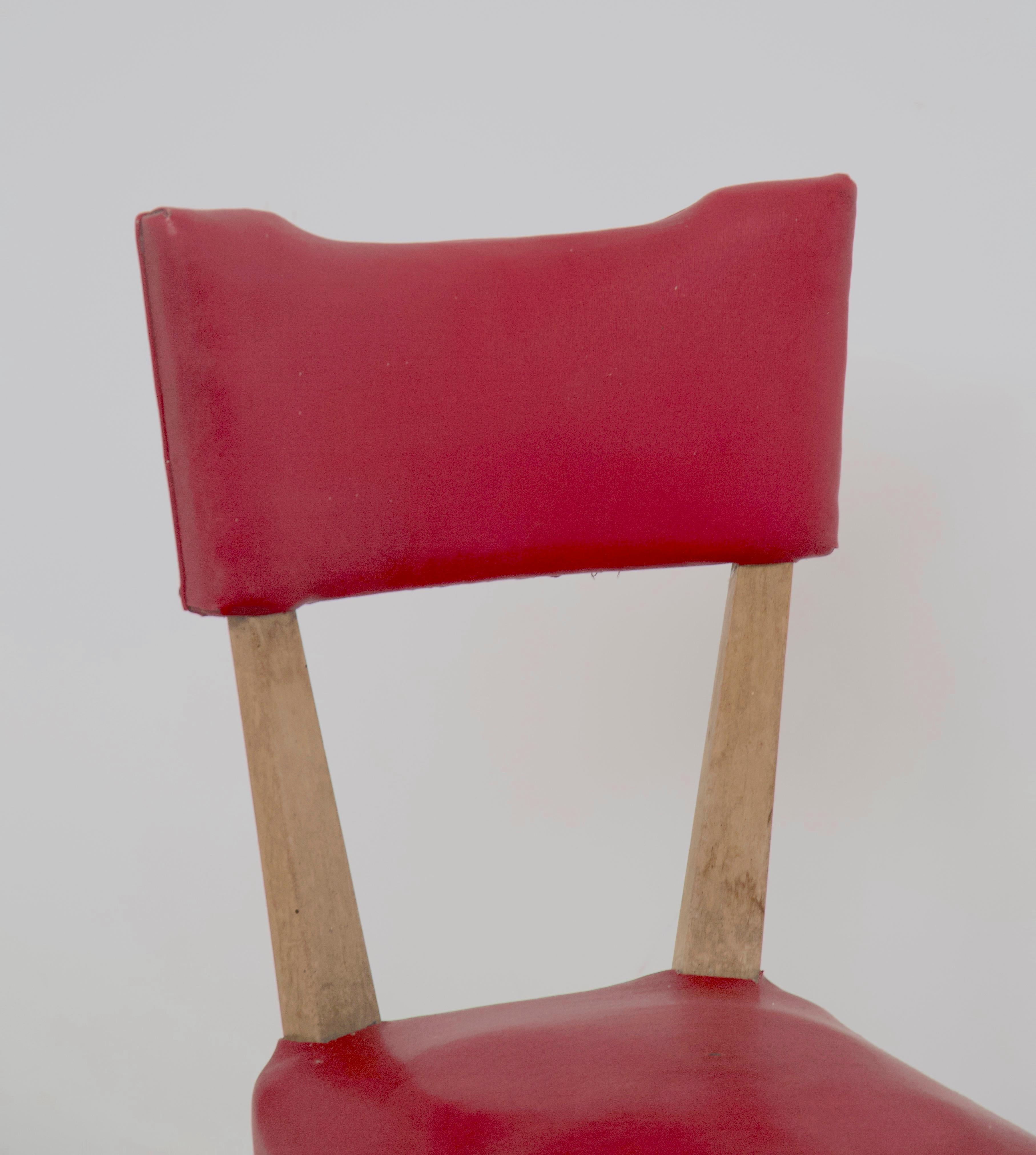Vier Vintage-Stühle der französischen Manufaktur (Mitte des 20. Jahrhunderts) im Angebot