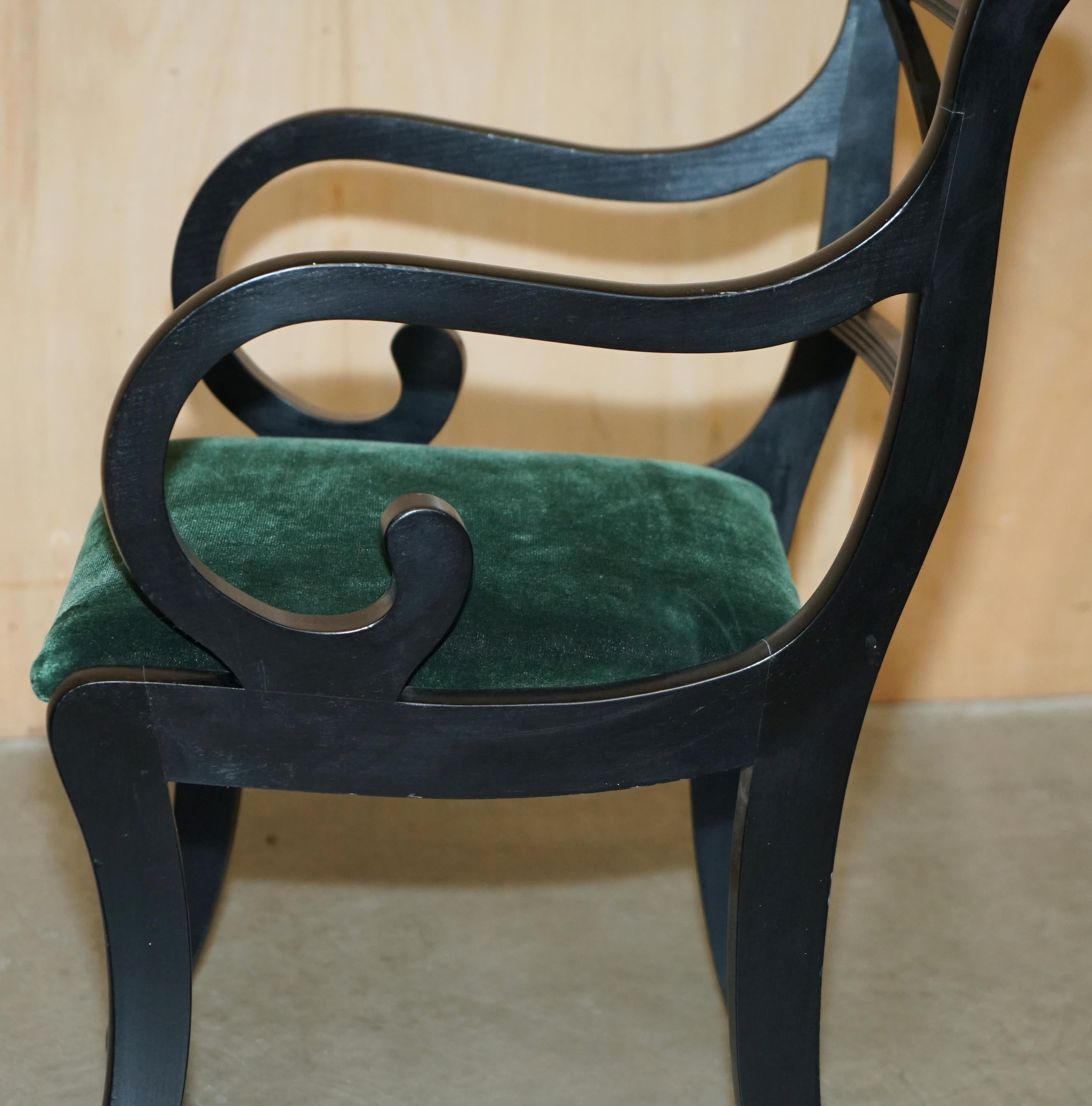 FOUR VINTAGE ENGLISH REGENCY EBONISED SABRE LEG GREEN VELVET DINING CHAiRS 4 For Sale 11