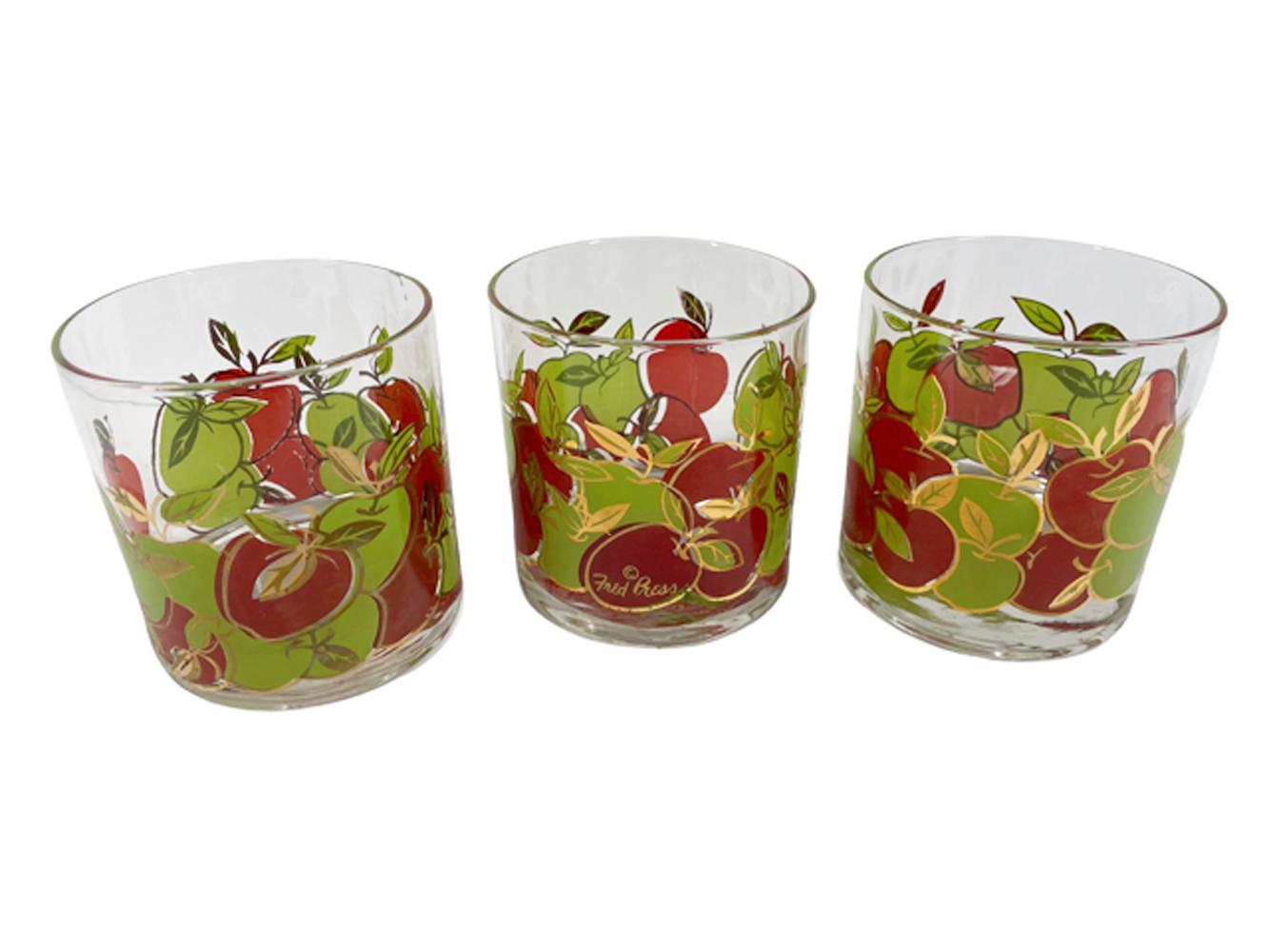 Four Vintage Fred Press Glasses with Red and Green Apples with 22k Gold Accents  In Good Condition For Sale In Chapel Hill, NC