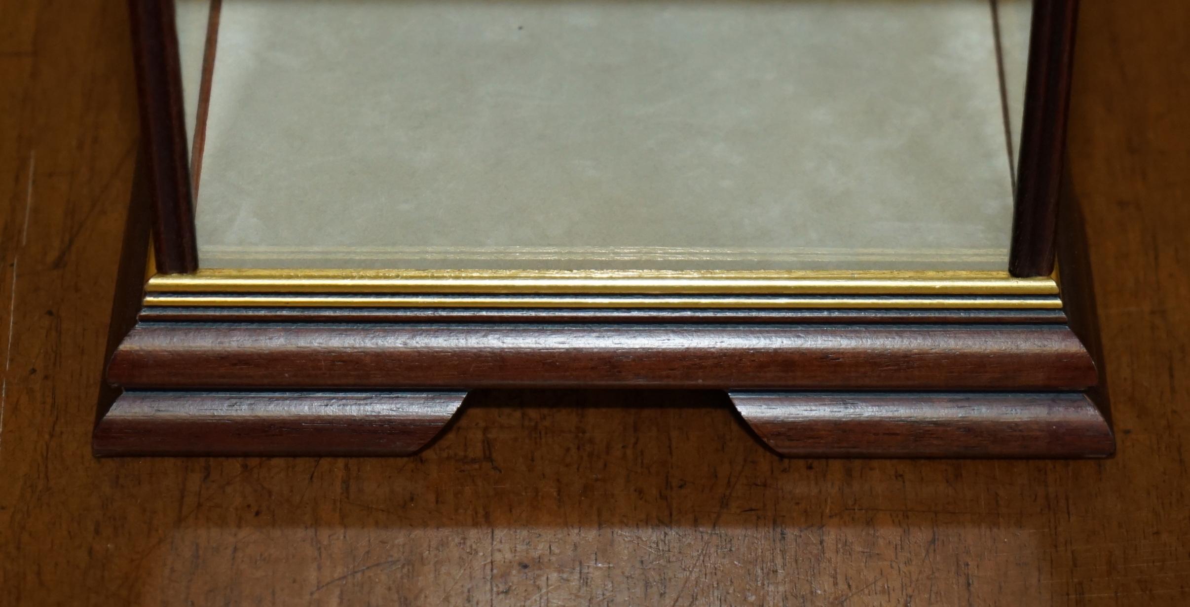 FOUR VINTAGE HARDWOOD & GLASS TABLE TOP DISPLAY CASES FOR TRiNKETS 21X32X15CM For Sale 2