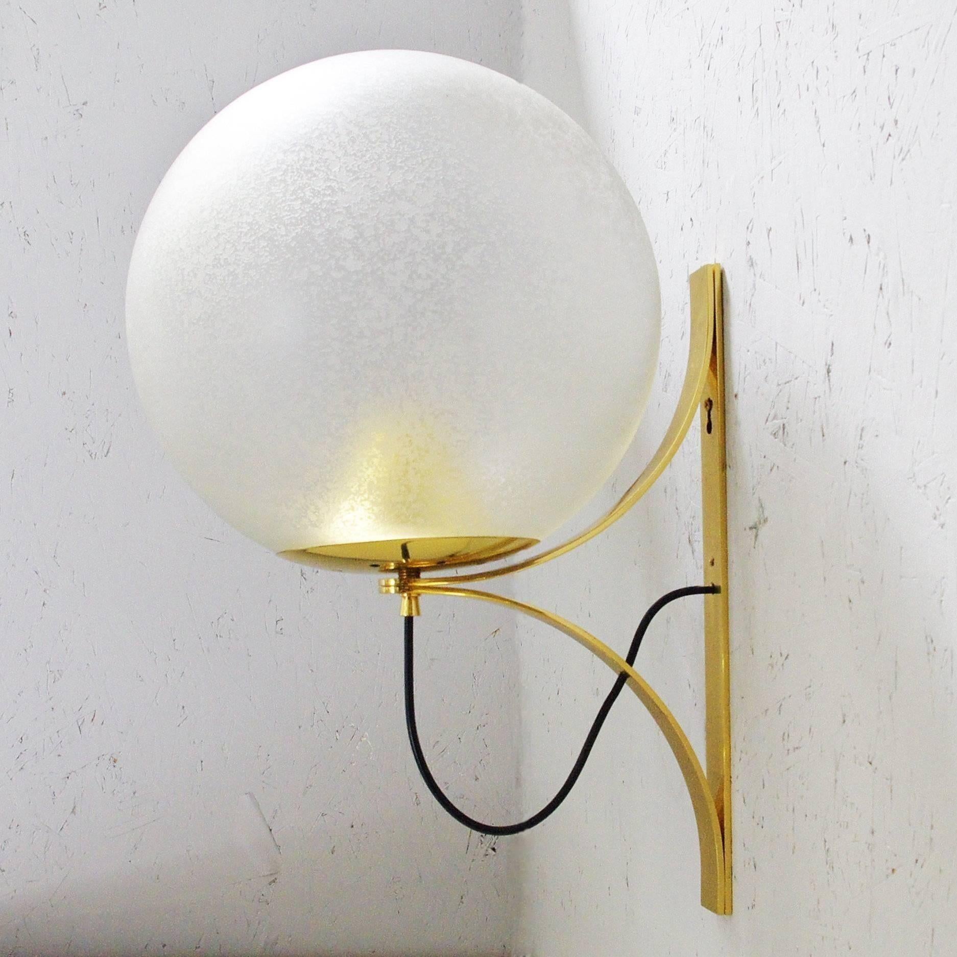 Four Vintage Italian Sconces w/ Clear Murano Globes in Style of Seguso, 1960s For Sale 2