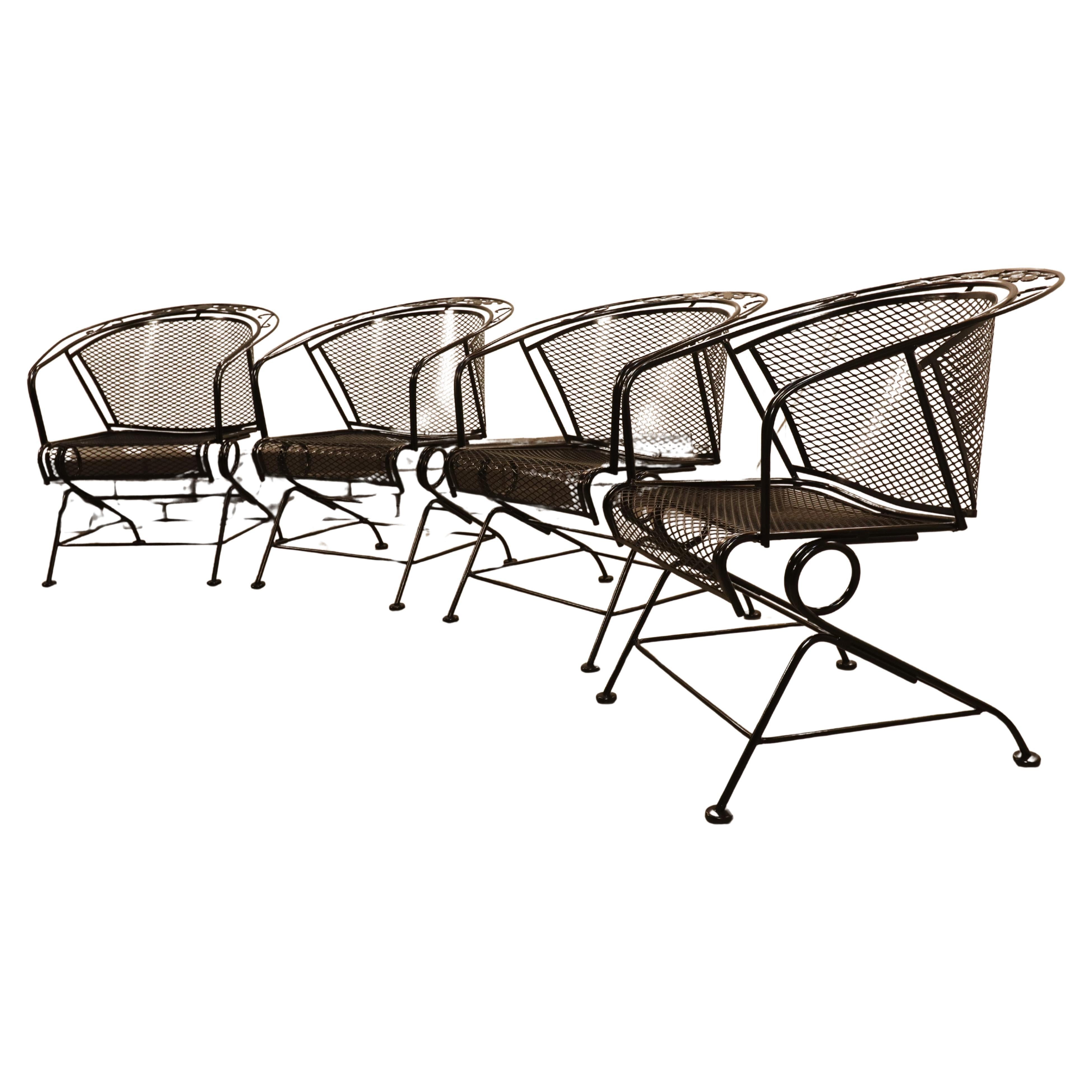 Quatre chaises à enroulement florales et à feuilles de Meadow Craft Vintage en vente