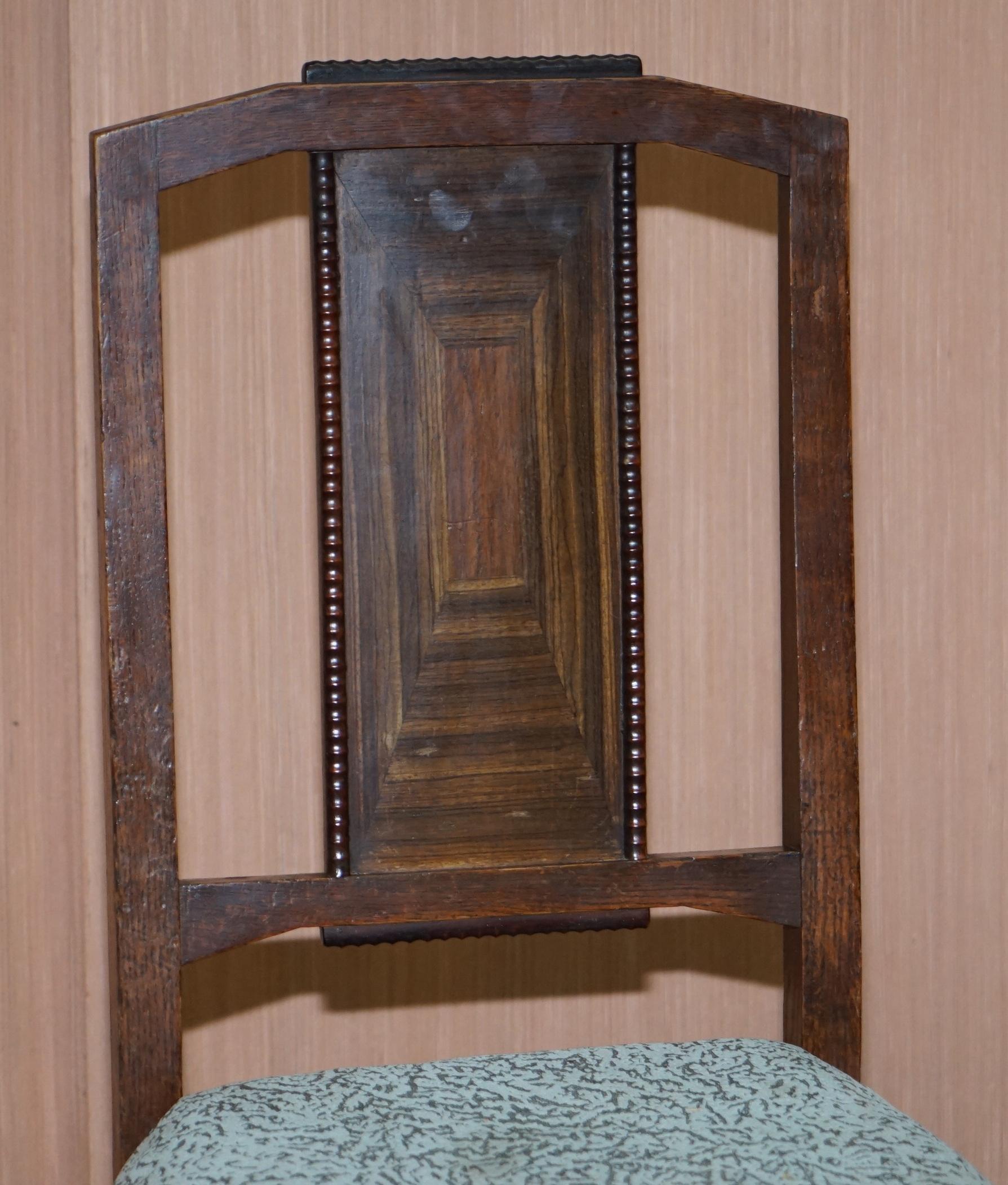Quatre fauteuils vintage de William Morris pour Libertys, Londres, début du XXe siècle en vente 6