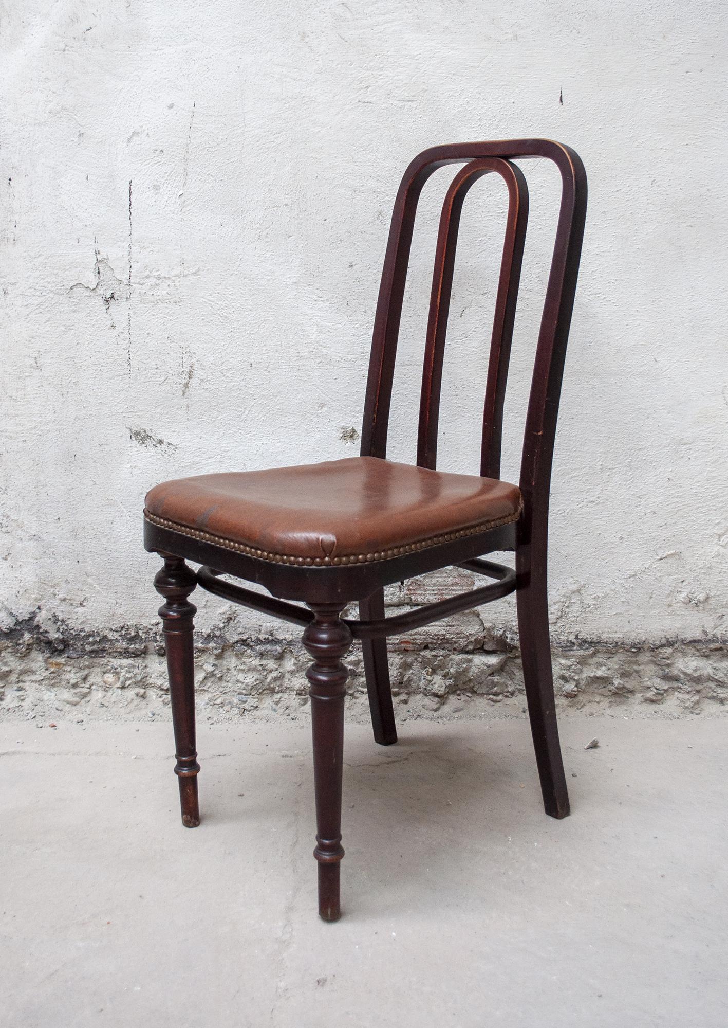 Early 20th Century Four Vintage Wooden Chairs Thonet, 1910 For Sale