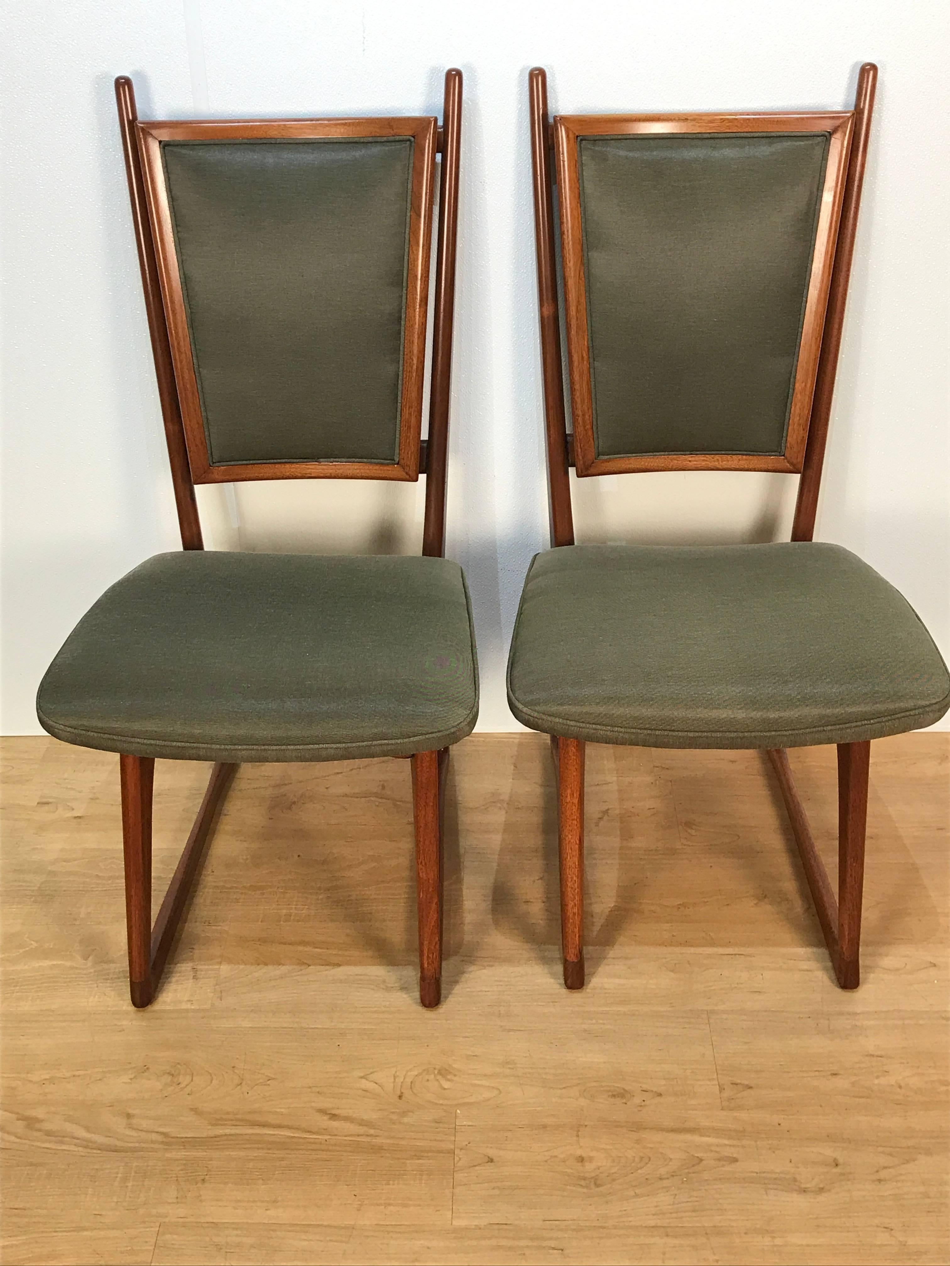 Four Vladimir Kagan Dining Chairs In Good Condition In West Palm Beach, FL