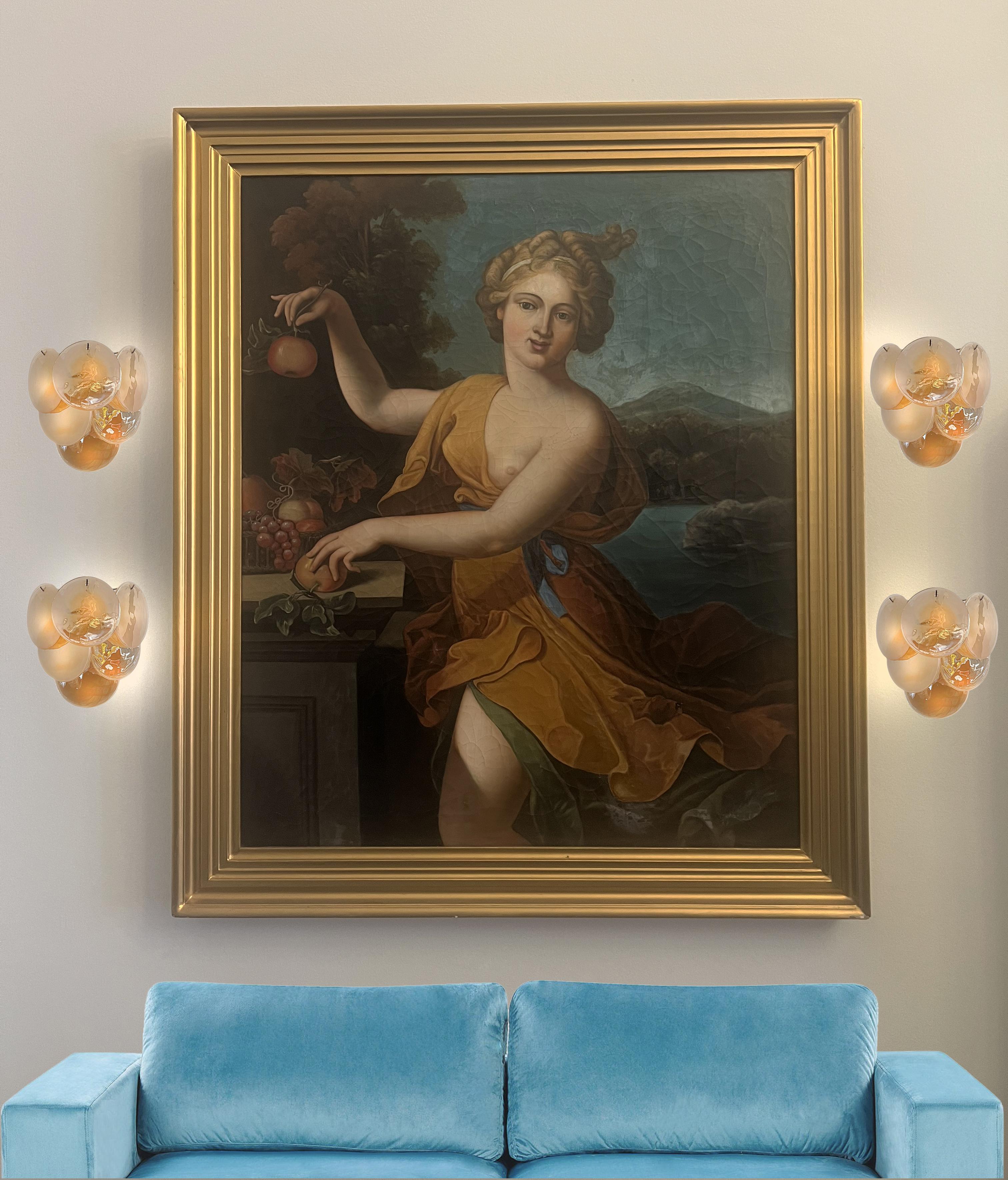 Vier italienische Murano-Wandleuchter im Vintage-Stil im Vistosi-Stil. Die Wandleuchten haben jeweils 6 Gläser, goldene Alabastergläser. Gestell aus vernickeltem Metall.
Zeitraum: Ende des XX. Jahrhunderts
Abmessungen: 30 cm (11,80 Zoll) Höhe; 30 cm