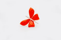 Four wings 18kt white gold ring little Butterfly with red coral enamel Bella
