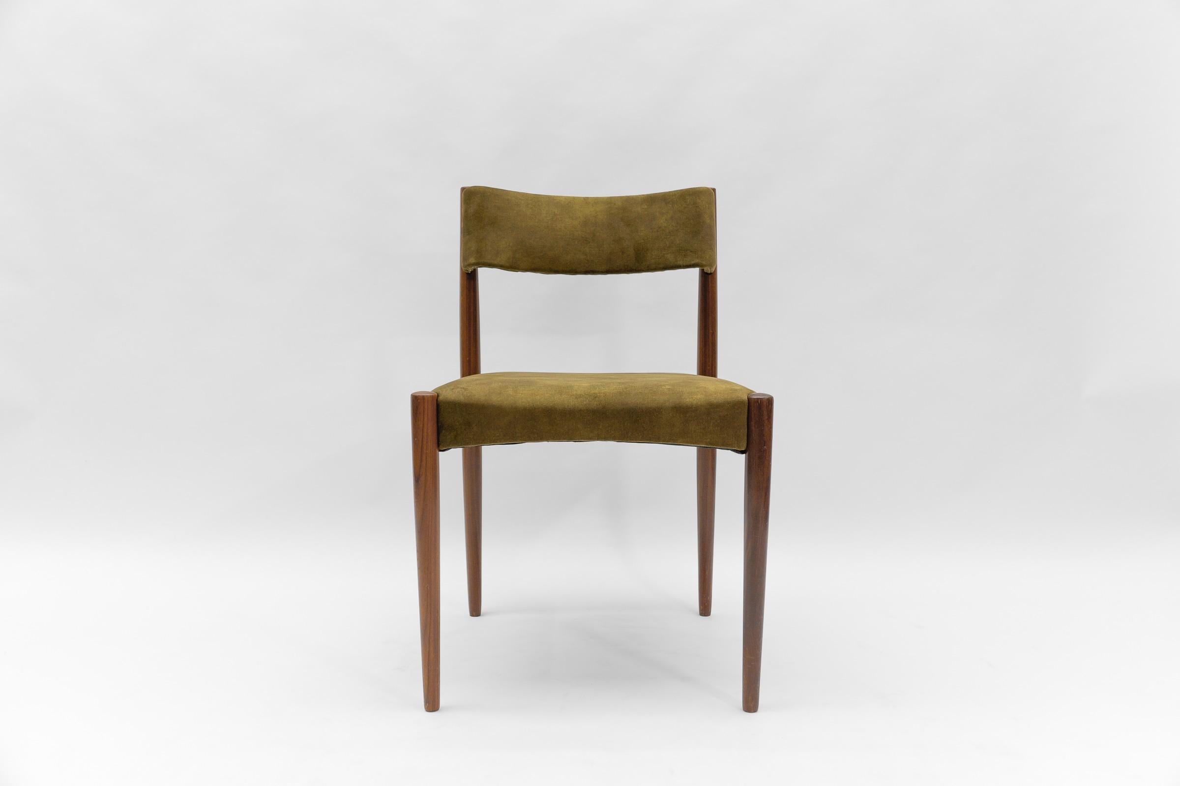Four Wooden Scandinavian Dining Room Chairs, 1960s For Sale 1