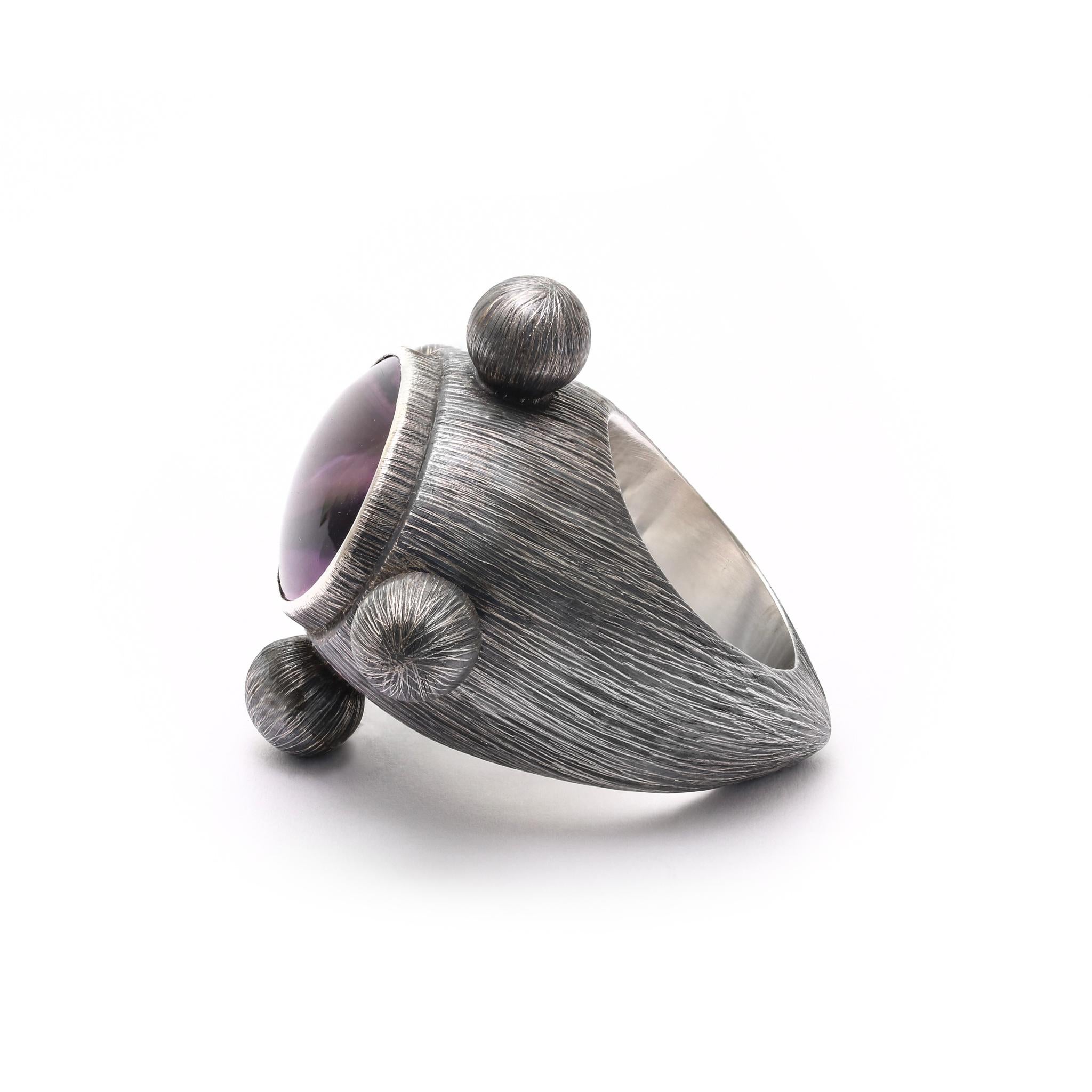 Balinese Anello dei Quattro Mondi in argento sterling disponibile in ametista o quarzo fumé