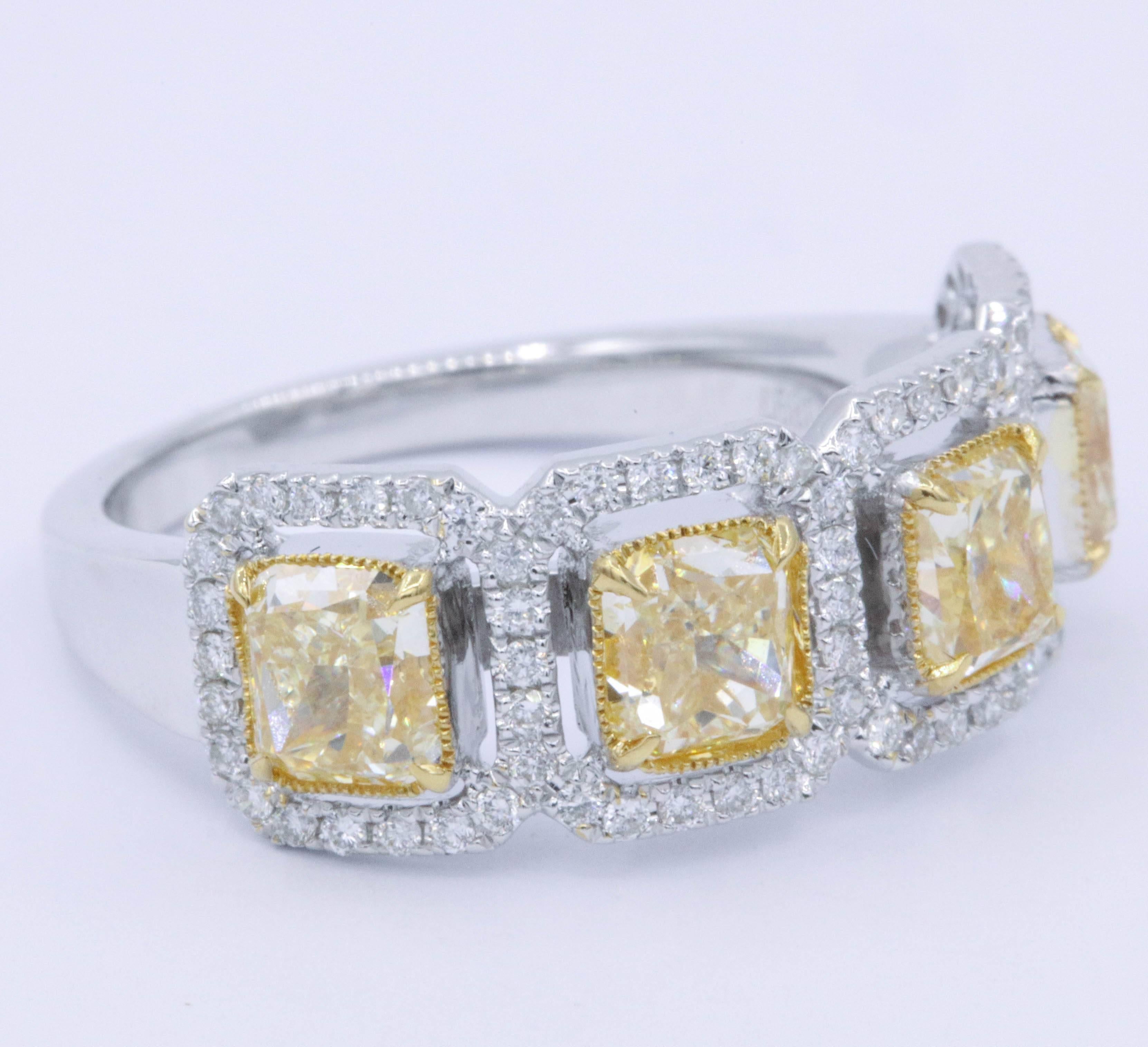 18K white gold
4 square radiant yellow diamonds 2.80 Carats
73 white round diamonds 0.31 Carats
