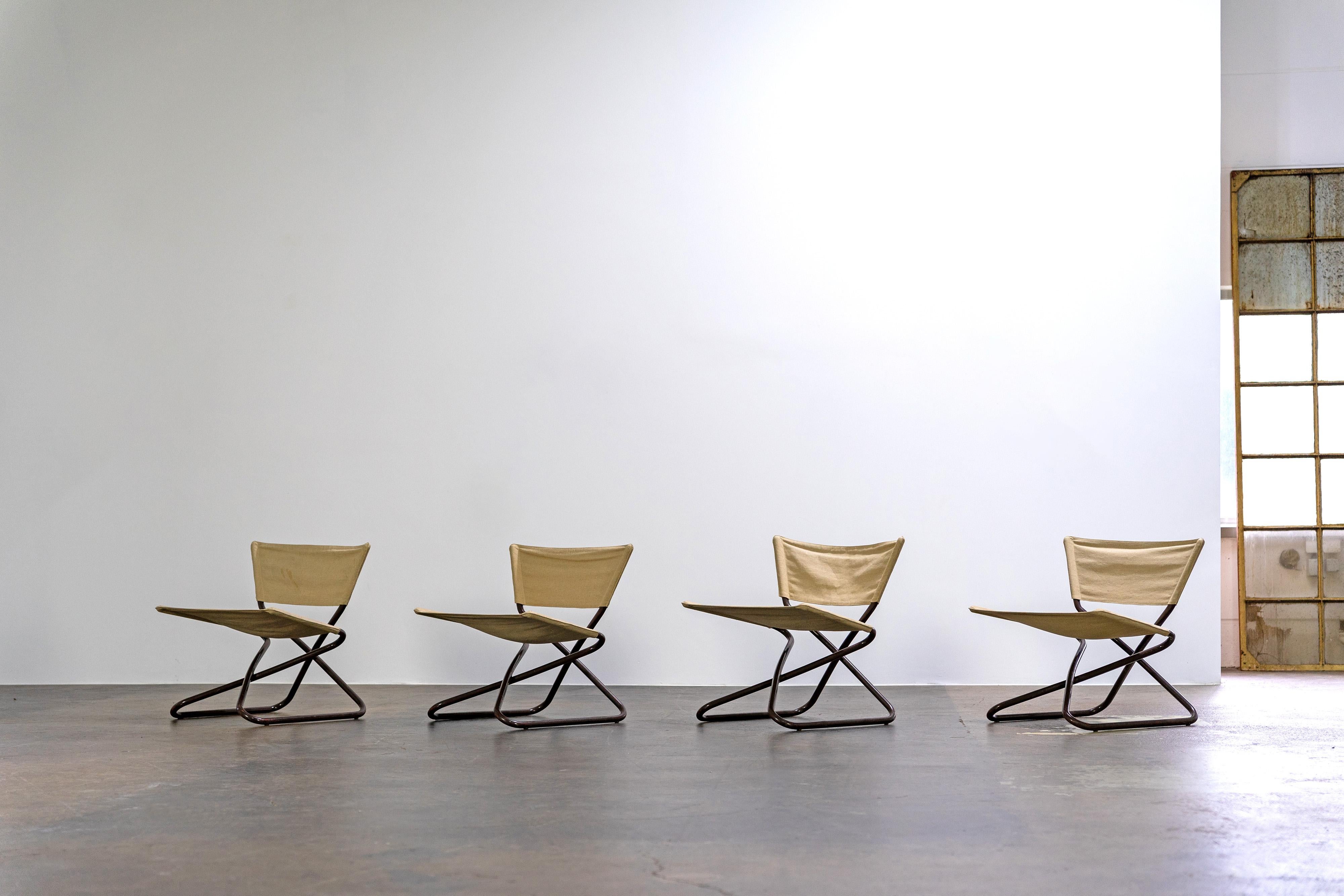Four Z-Down folding lounge chairs and table by Erik Magnussen, Torben Ørskov For Sale 2