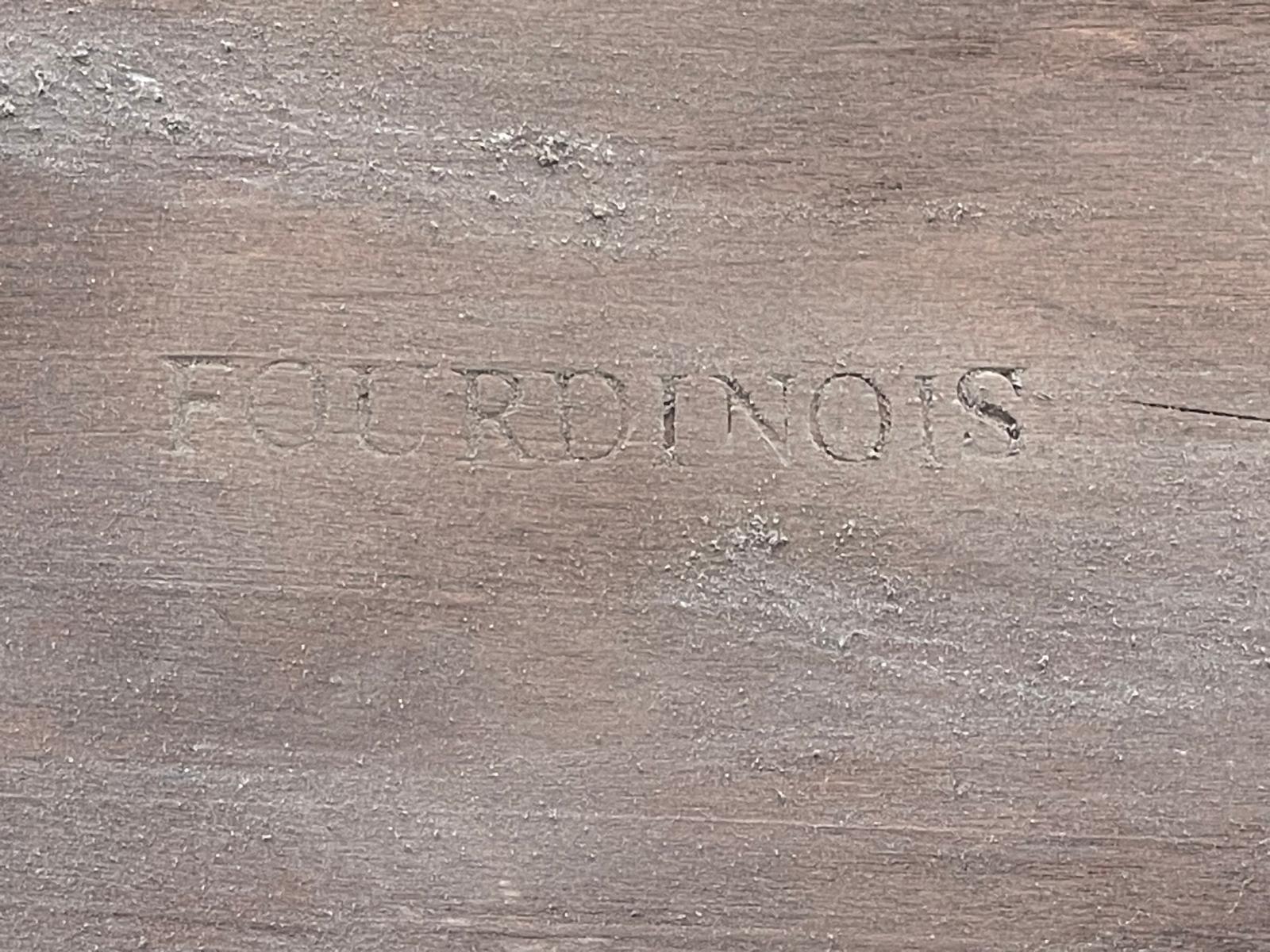 FOURDINOIS - Excepcional espejo de castillo de estilo renacentista en venta 10