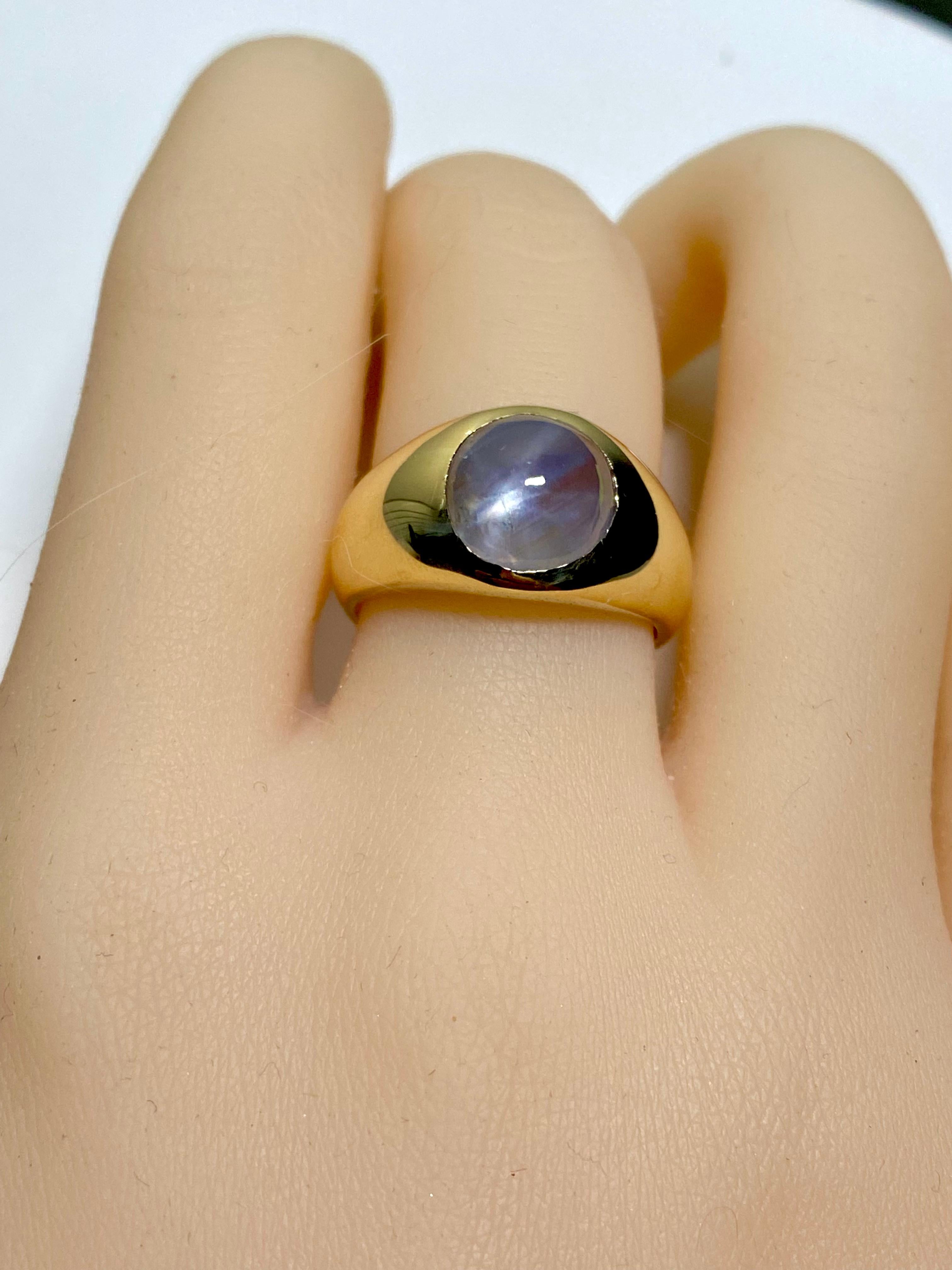 Taille ronde GIA Certified No Heat Ceylon Star Sapphire 7.35 Carat Finger Size 10 Dome Ring en vente