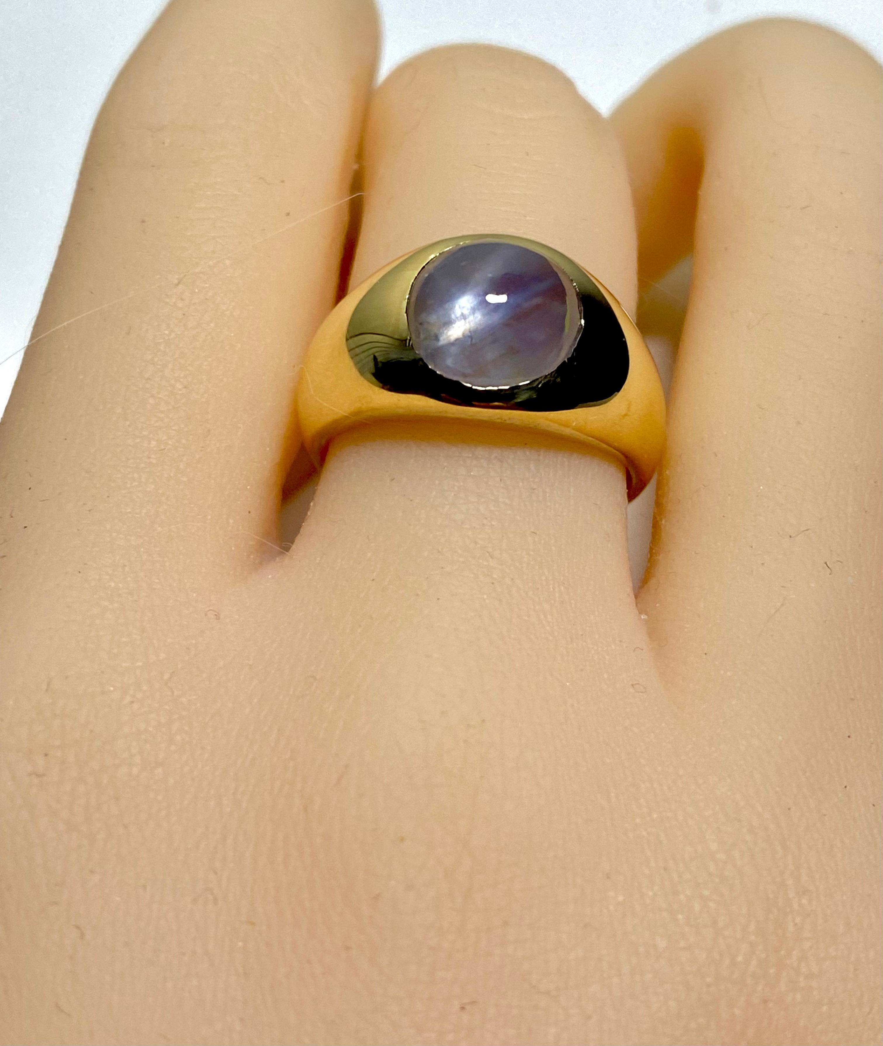 Round Cut GIA Certified No Heat Ceylon Star Sapphire 7.35 Carat Finger Size 10 Dome Ring For Sale