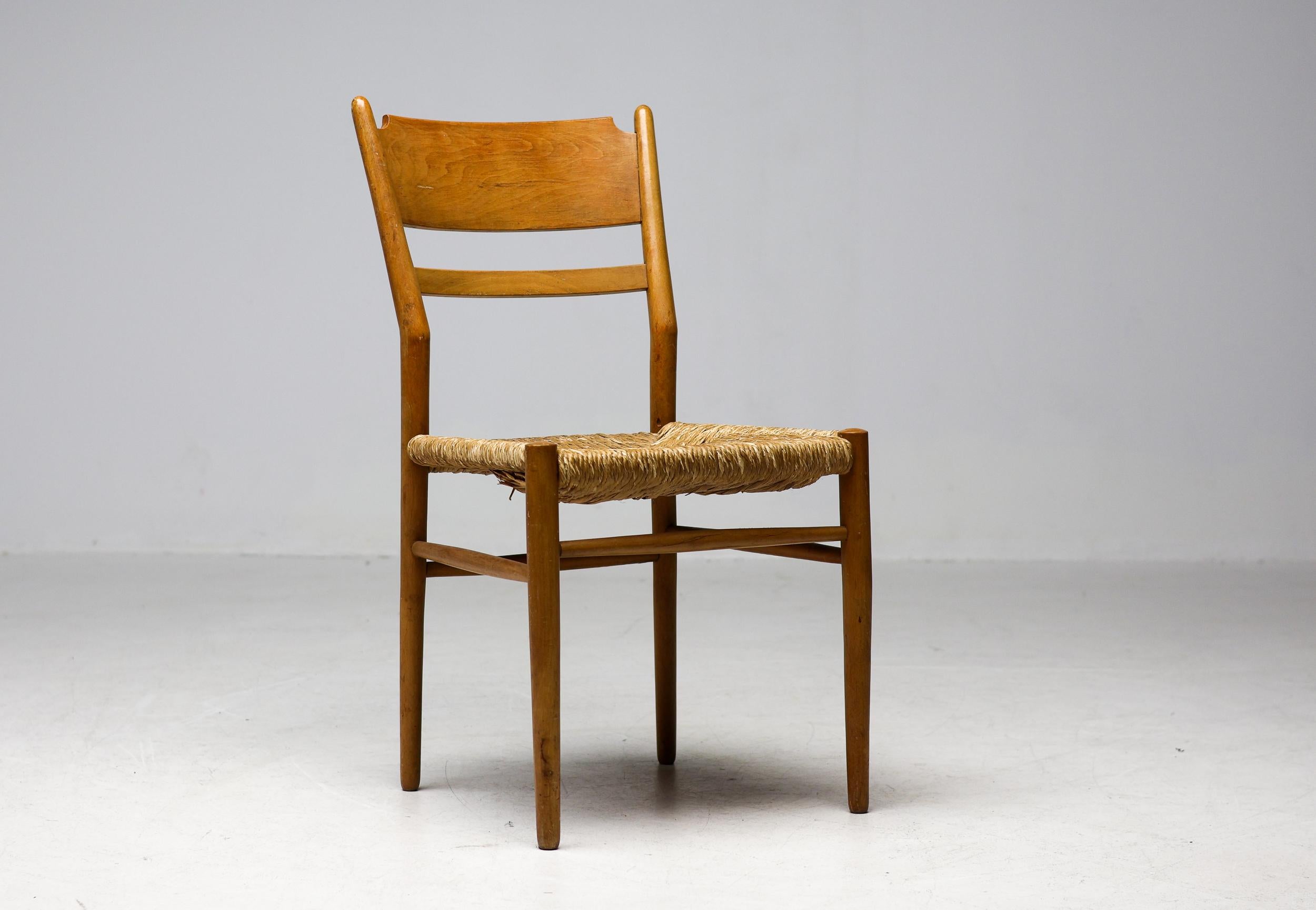 Mid-Century moderno Quattordici sedie 