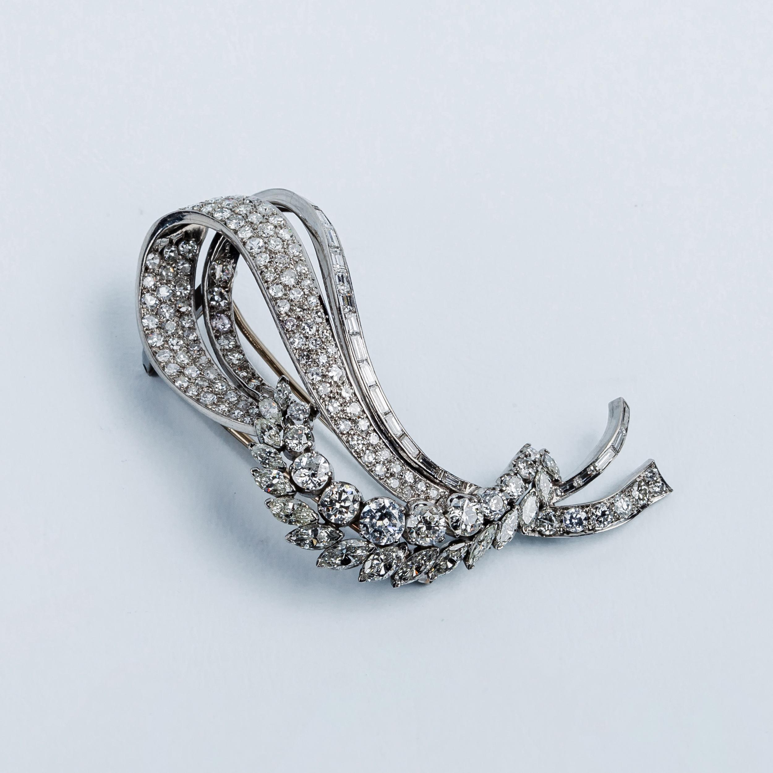 Brilliant Cut 1940s Spike Platinum Brooch with Marquisse and Baguette White Diamonds For Sale