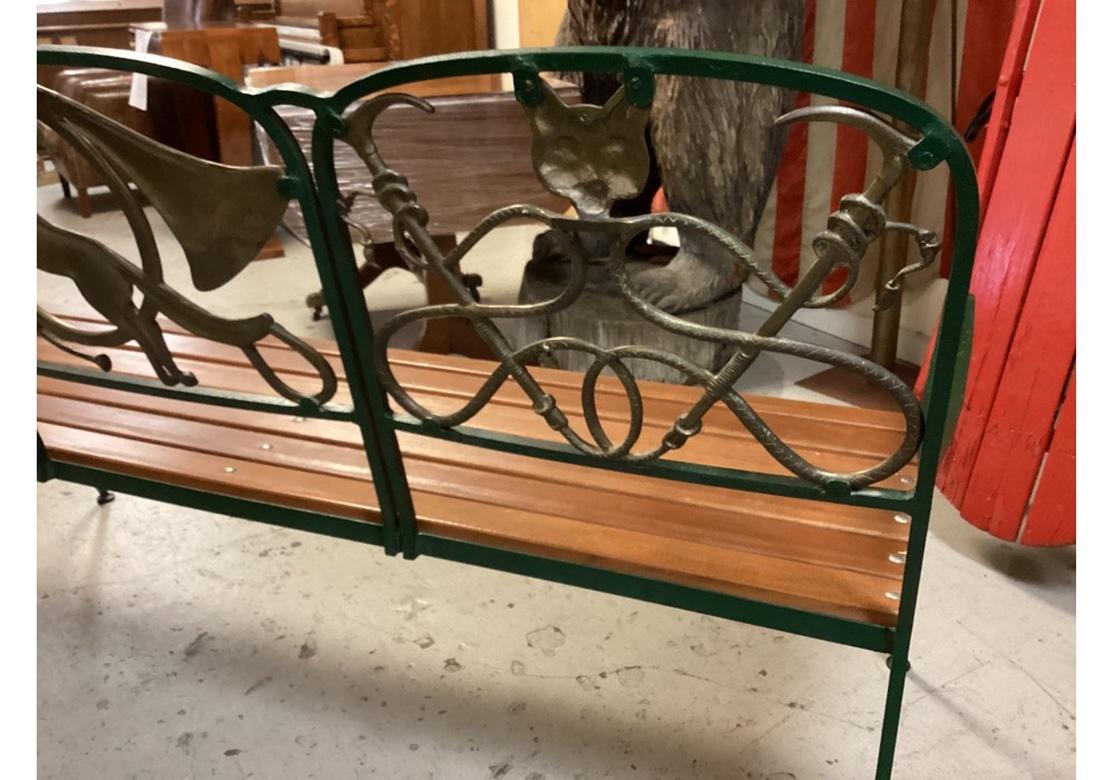 Fox Hunt Series Bench From Kenneth Lynch and Sons In Good Condition For Sale In Bridgeport, CT