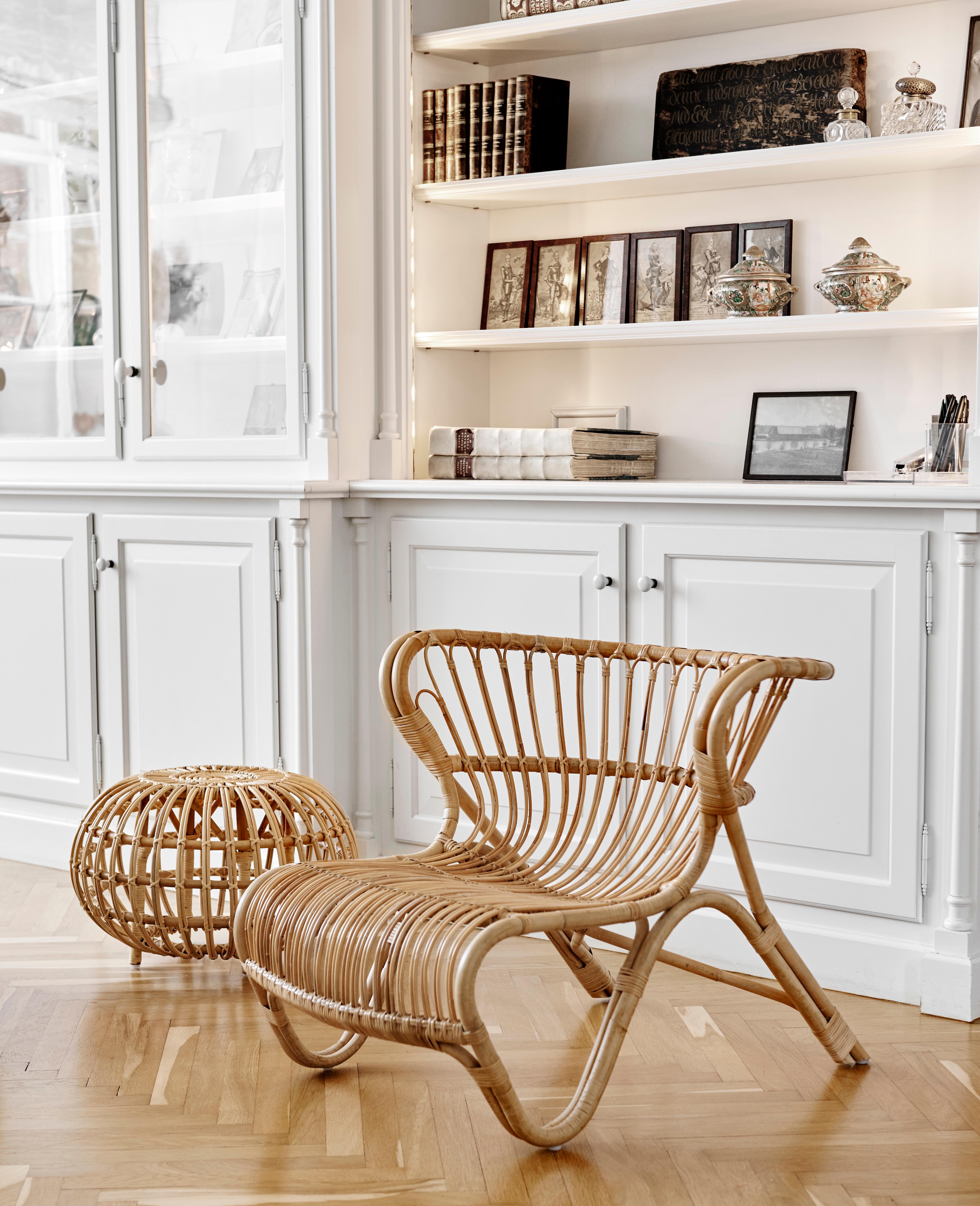 Scandinavian Fox Lounge Chair by Viggo Boesen, New Edition For Sale