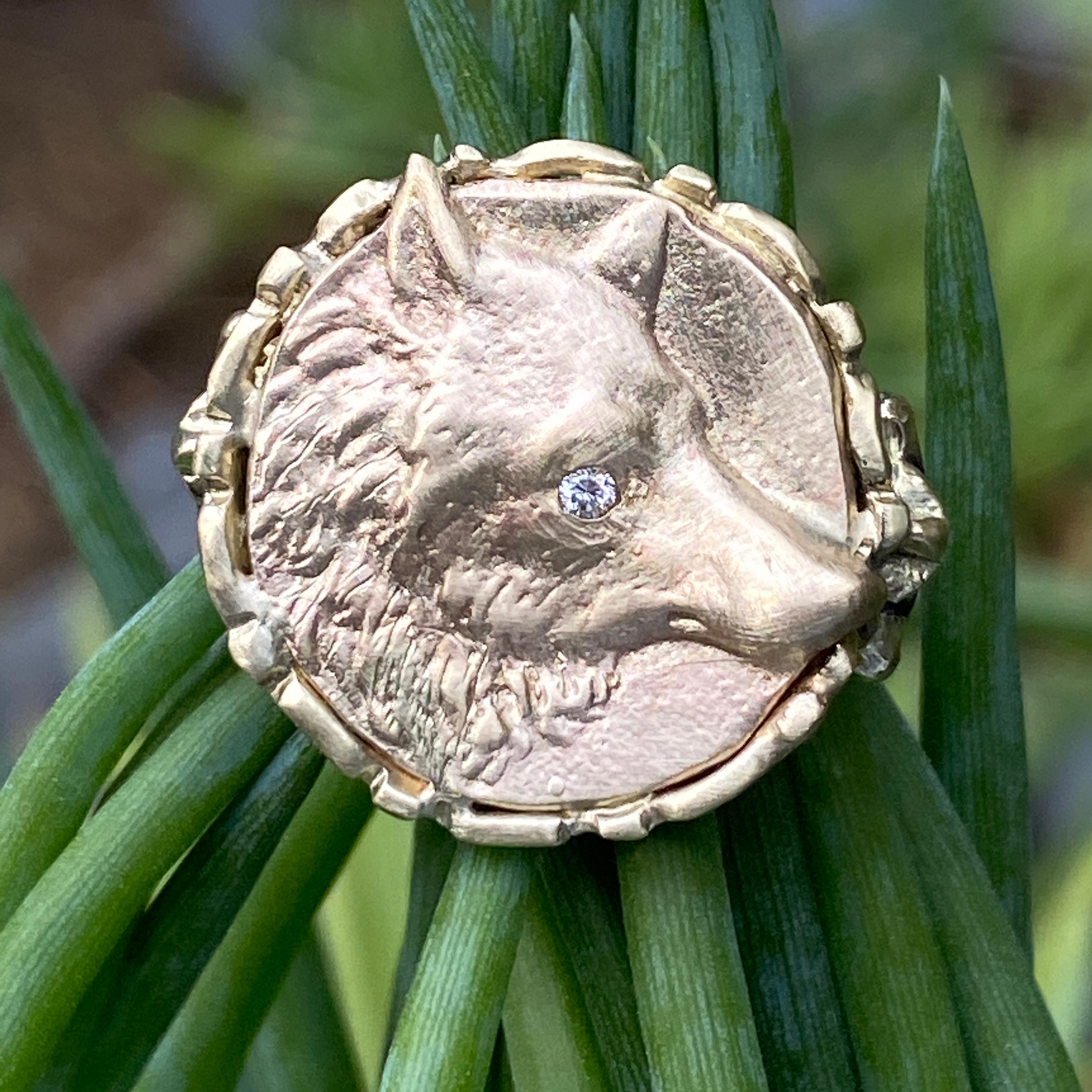 Brilliant Cut Fox Medallion with Diamond Eye Accent in Yellow Gold Scrollwork Ring For Sale