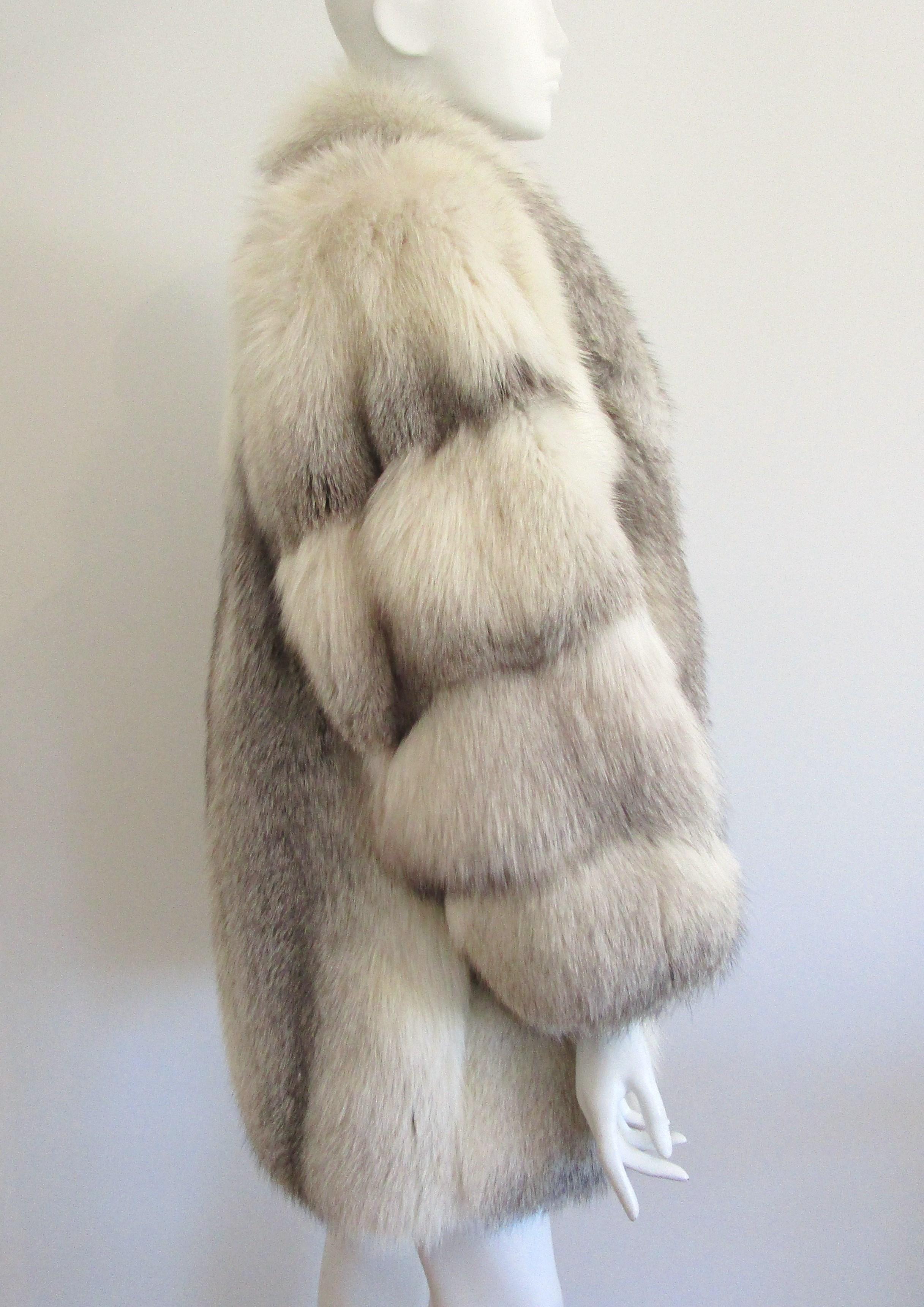  Fox Scalloped edge Fur Jacket Oversized Large Unisex White Silver Tipped  1