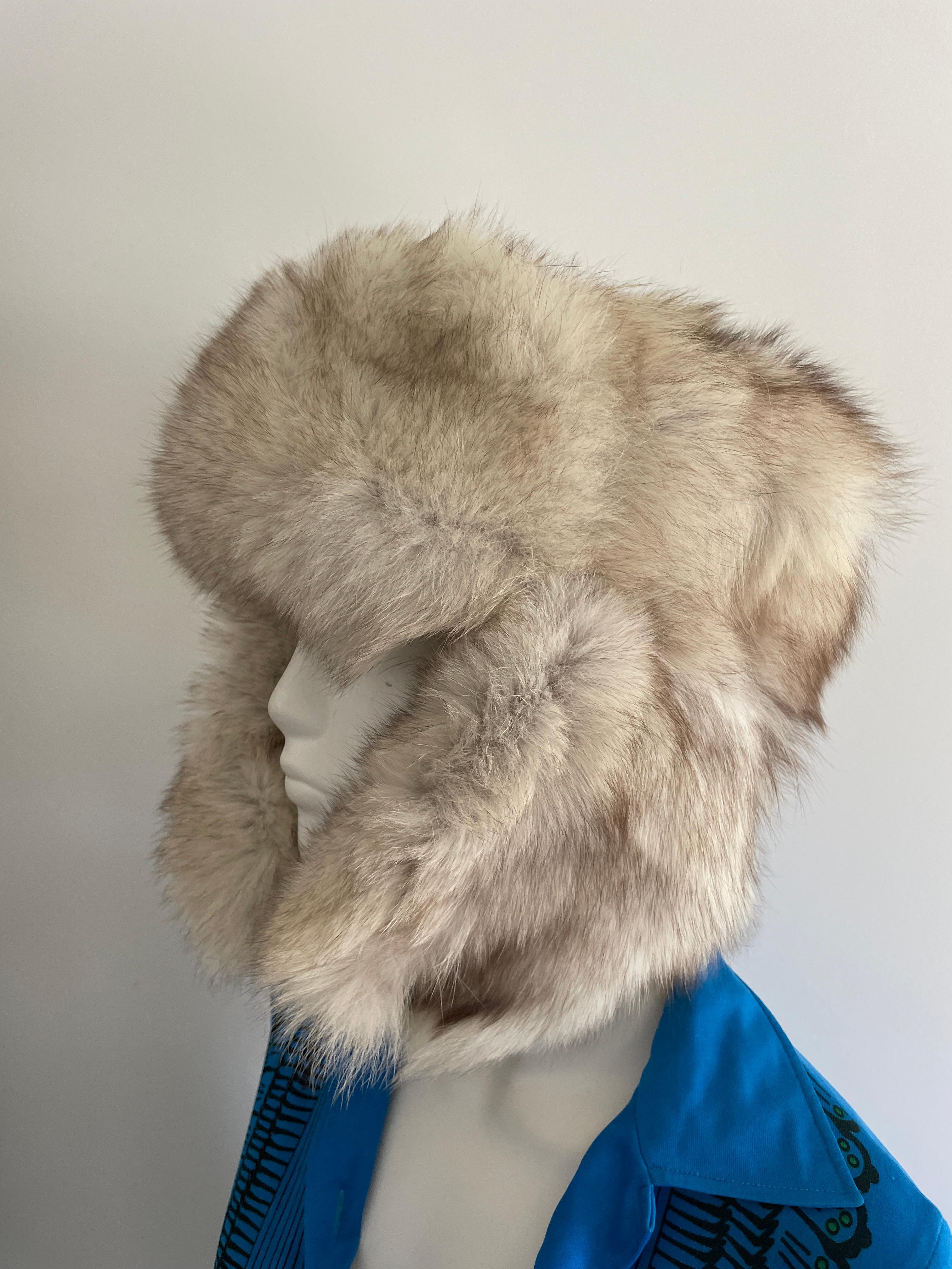 Fox Silver tipped Trapper Hat  In Good Condition For Sale In Wallkill, NY