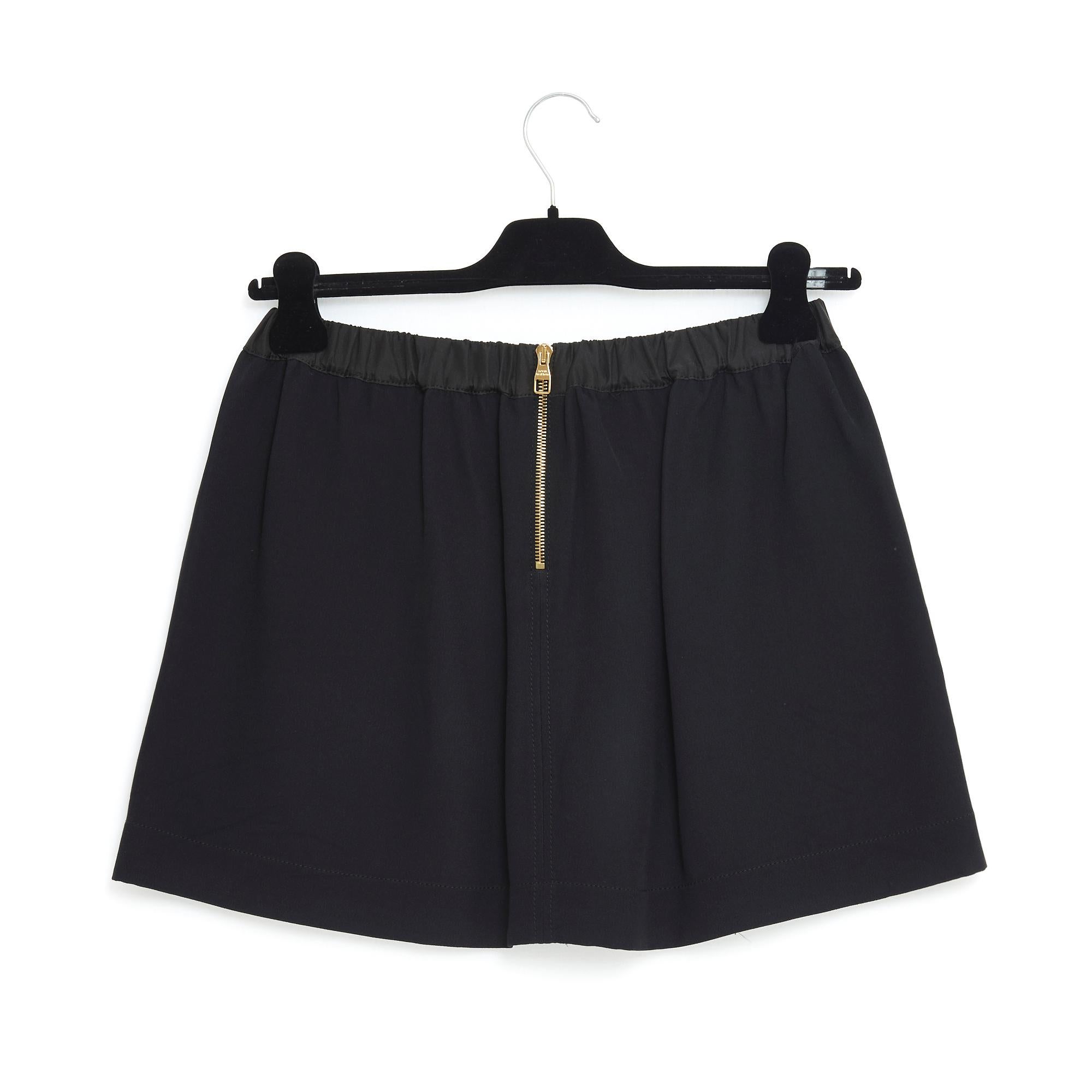 FR38 Skirt Short Black Icons LV For Sale 2