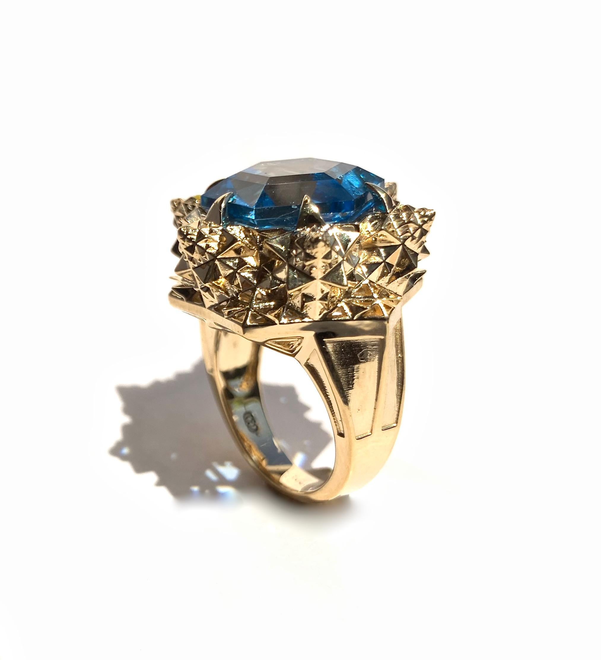 Fractal Gold Topaz Ring In New Condition For Sale In Coral Gables, FL