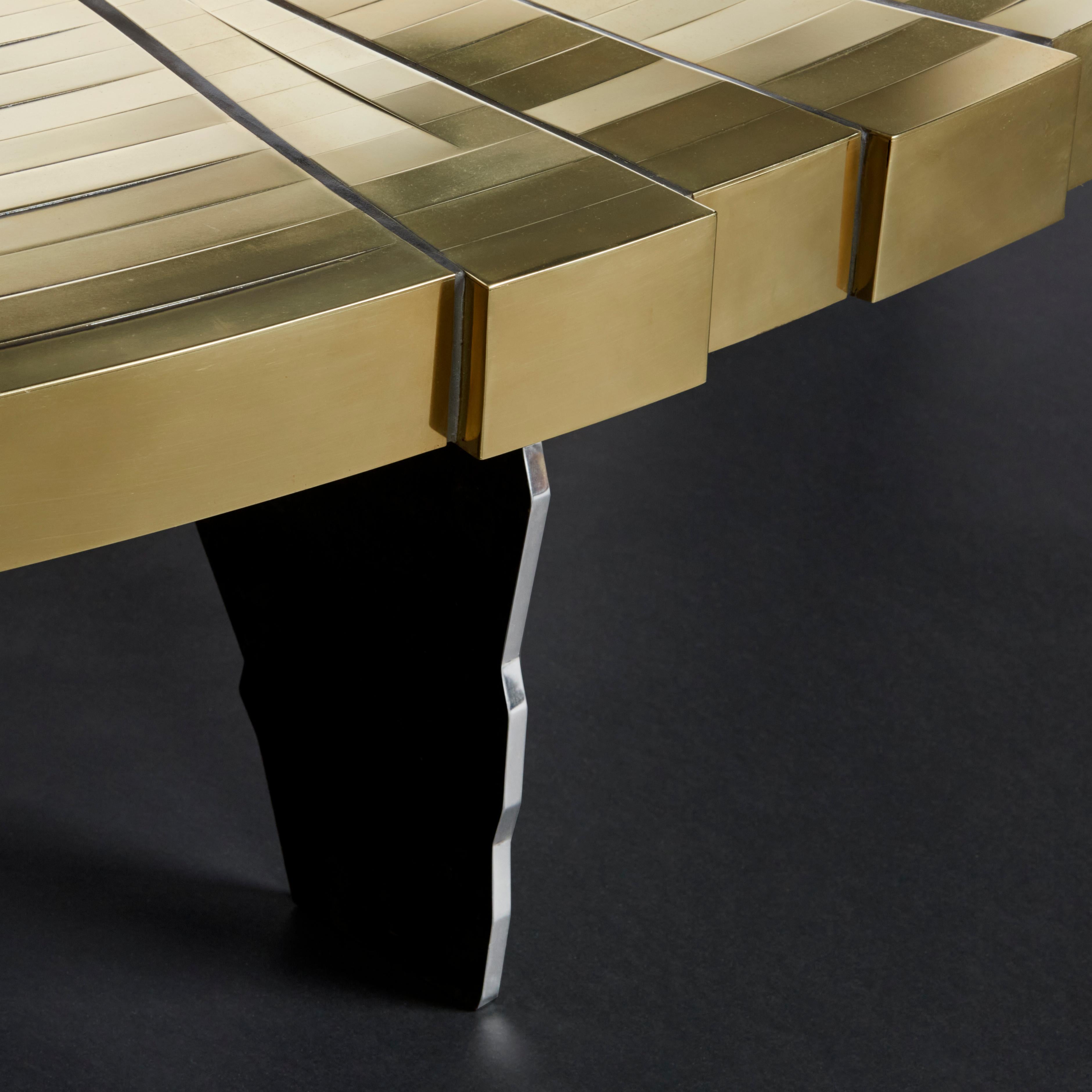 Moderne Table basse Cosmique Fracture en laiton et acier noir avec méteorite d'Erwan Boulloud en vente