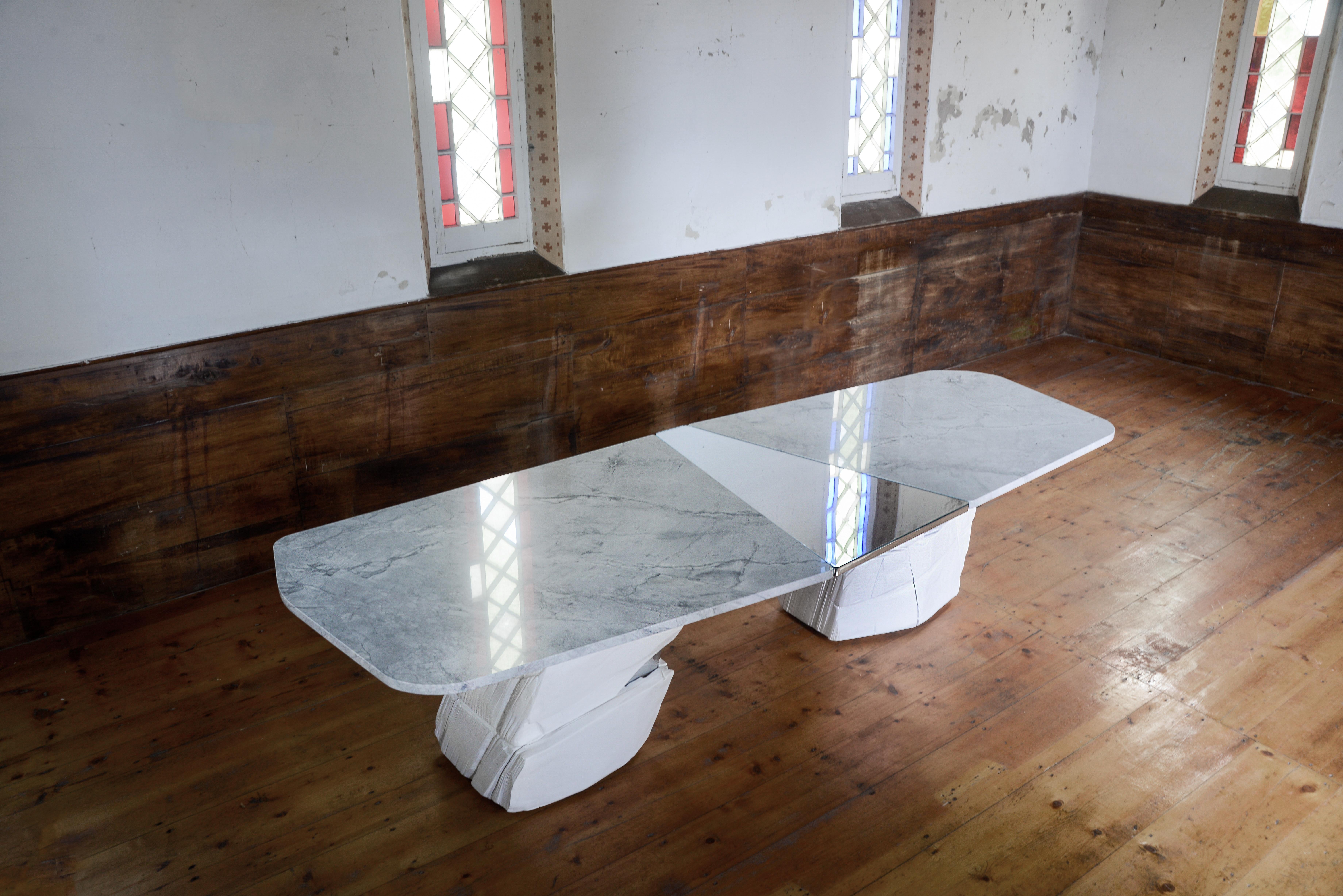Fracture Dining Table by Simon Johns In New Condition For Sale In East-Bolton, Quebec