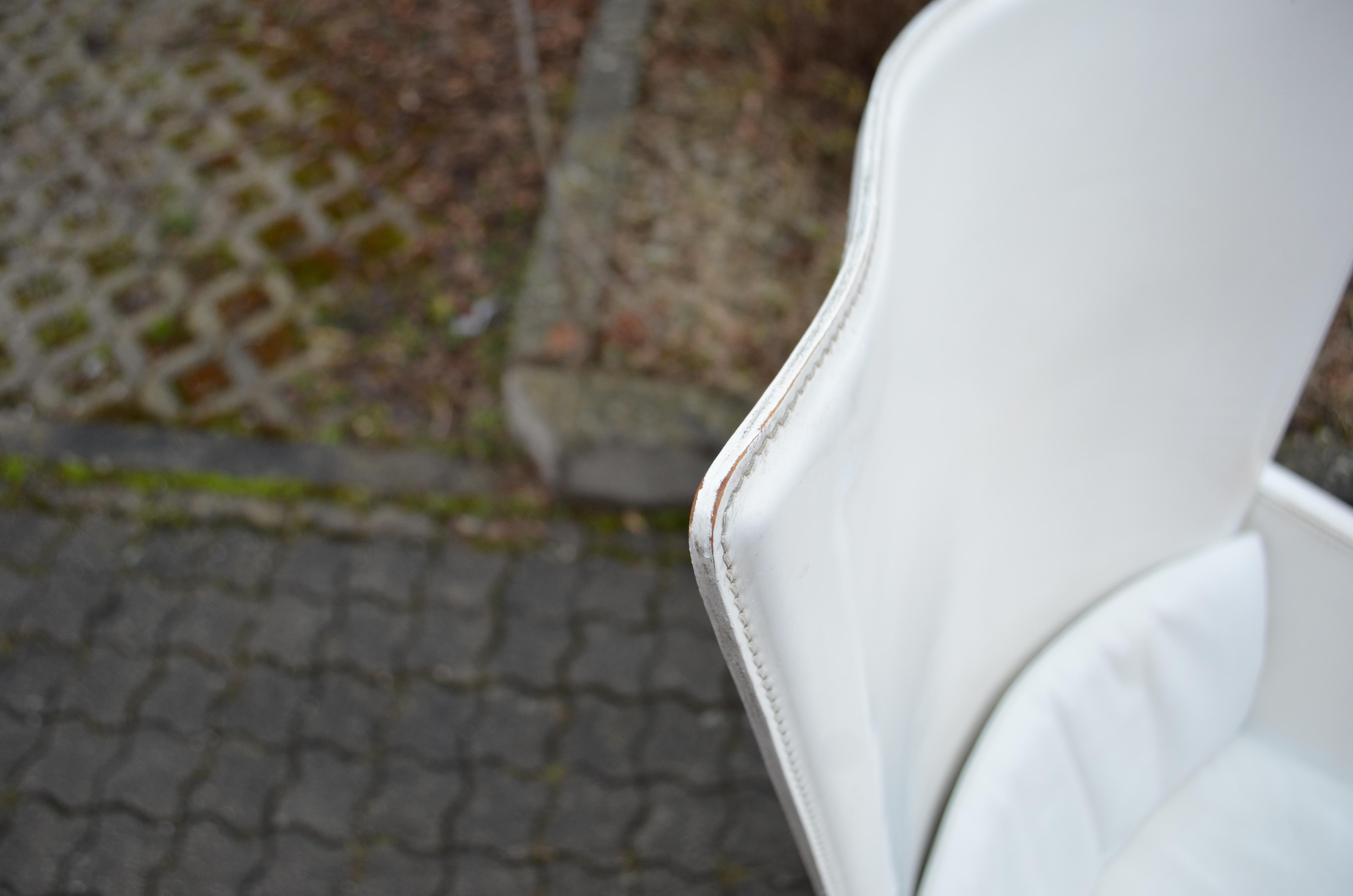 Frag Italy Modern Wingback Chair Wingback en cuir de selle blanc en vente 11