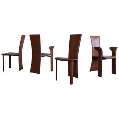 Frag:: Ensemble de quatre chaises à manger en cuir de couleur cognac:: circa 1980