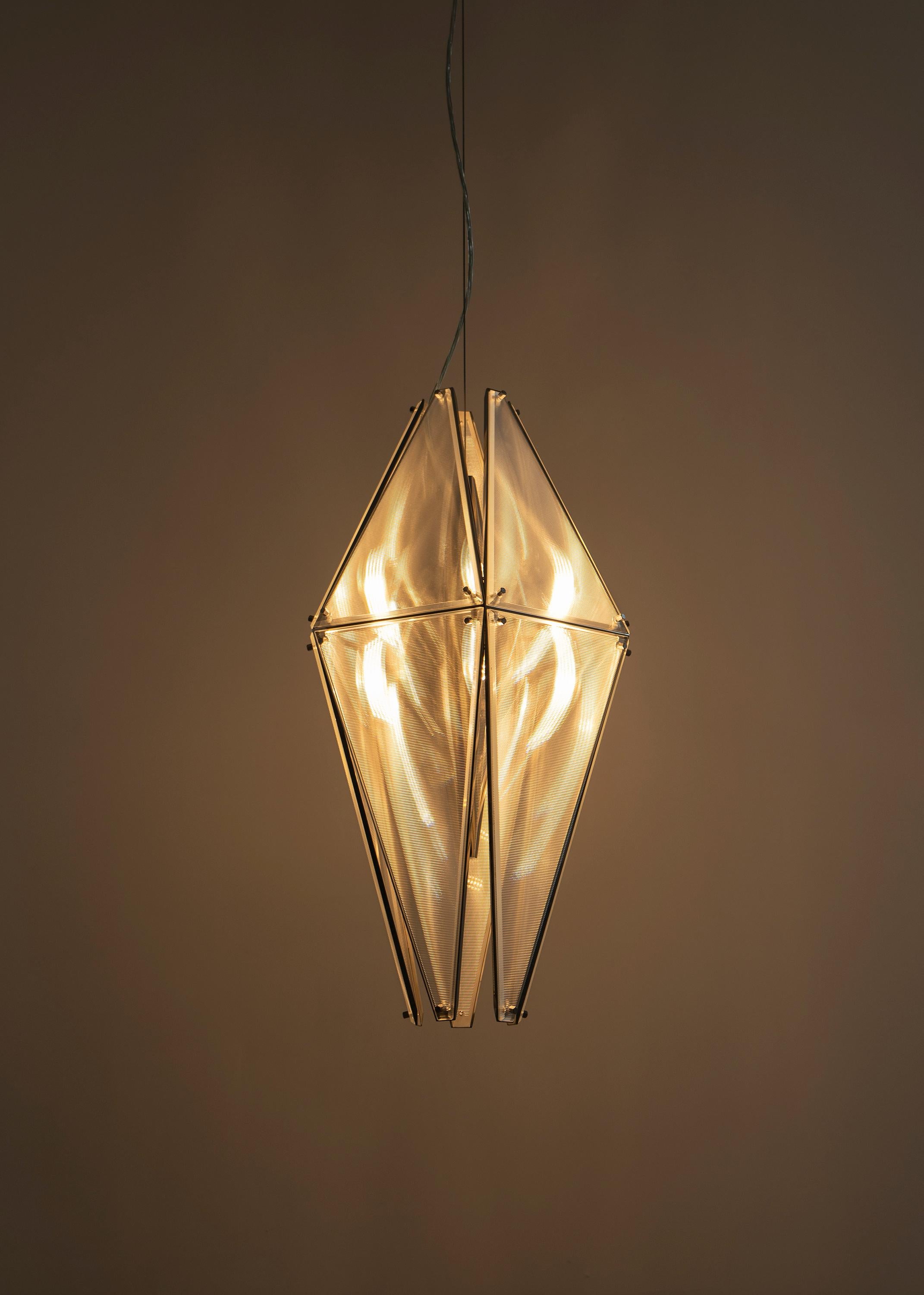 Fragment 08 Pendant Light by Sing Chan  In New Condition For Sale In Geneve, CH