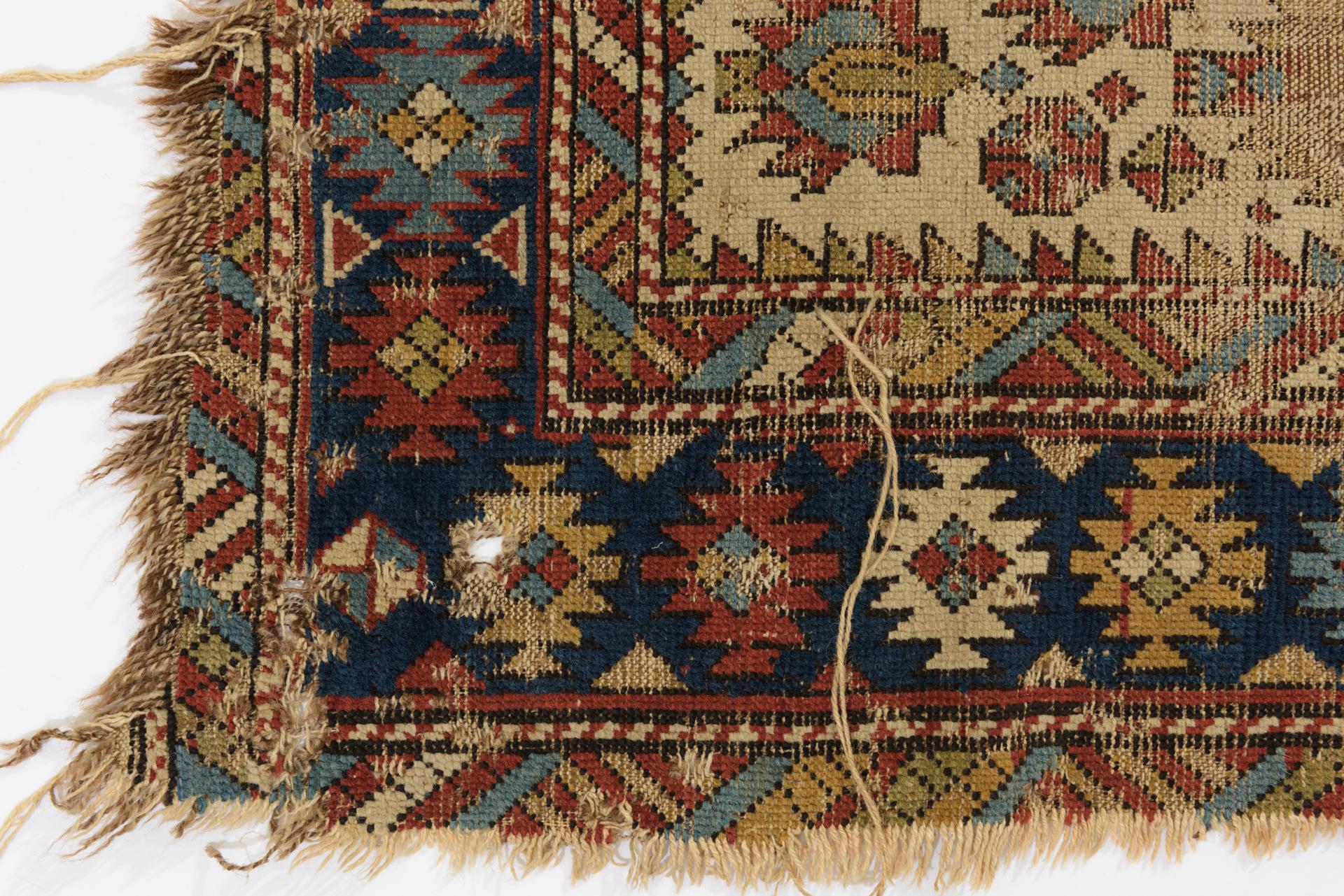 Fragmento Alfombra caucásica Lana en venta