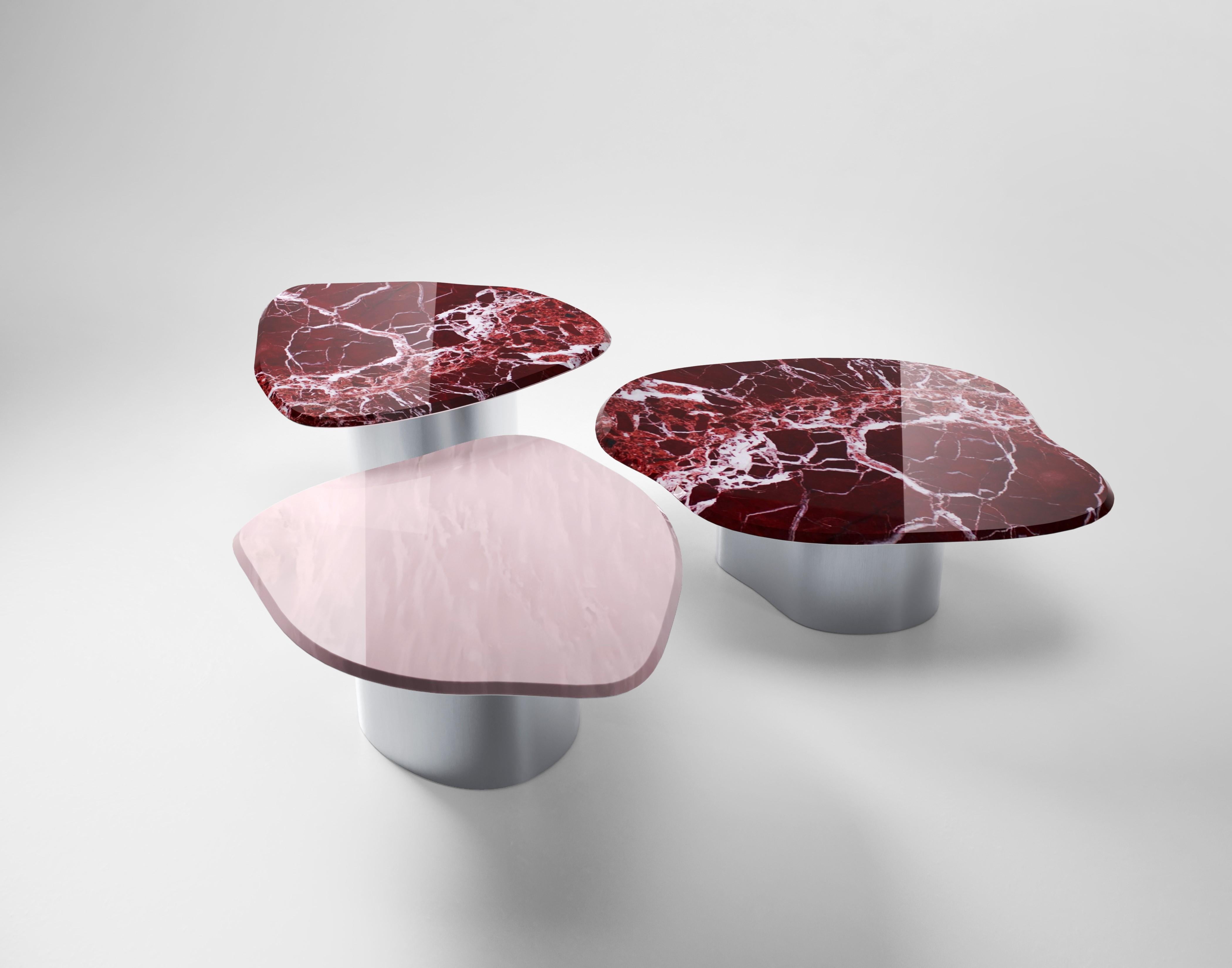 Moderne Tables basses Fragment en marbre et métal en vente
