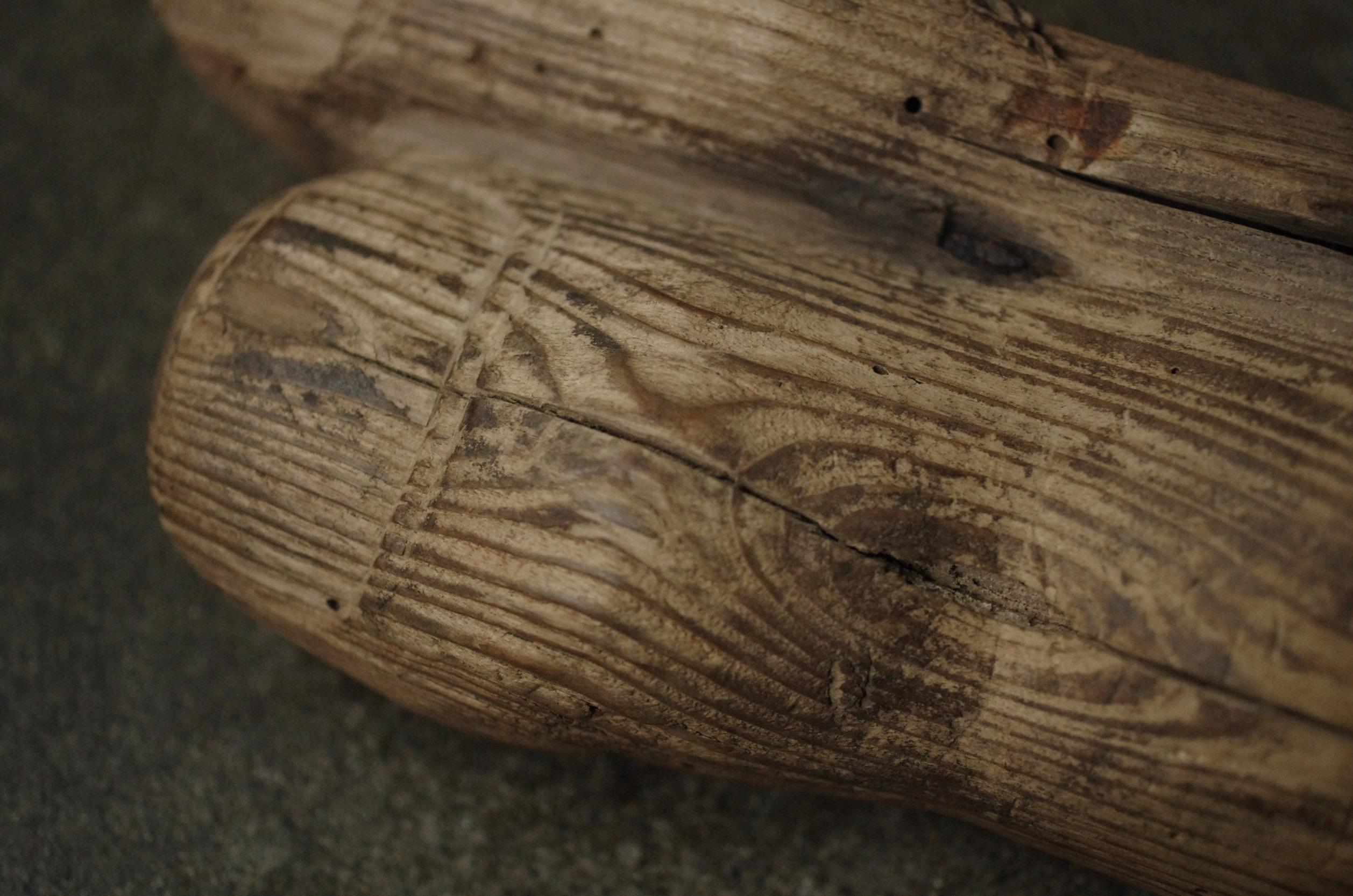 Fragment d'un pied de Bouddha en bois de la période Heian à Kamakura / Wabi-Sabi en vente 8
