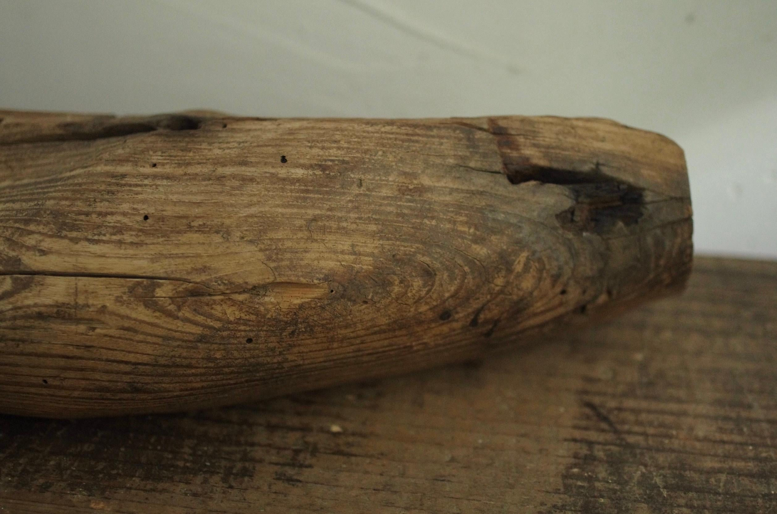 Japonais Fragment d'un pied de Bouddha en bois de la période Heian à Kamakura / Wabi-Sabi en vente