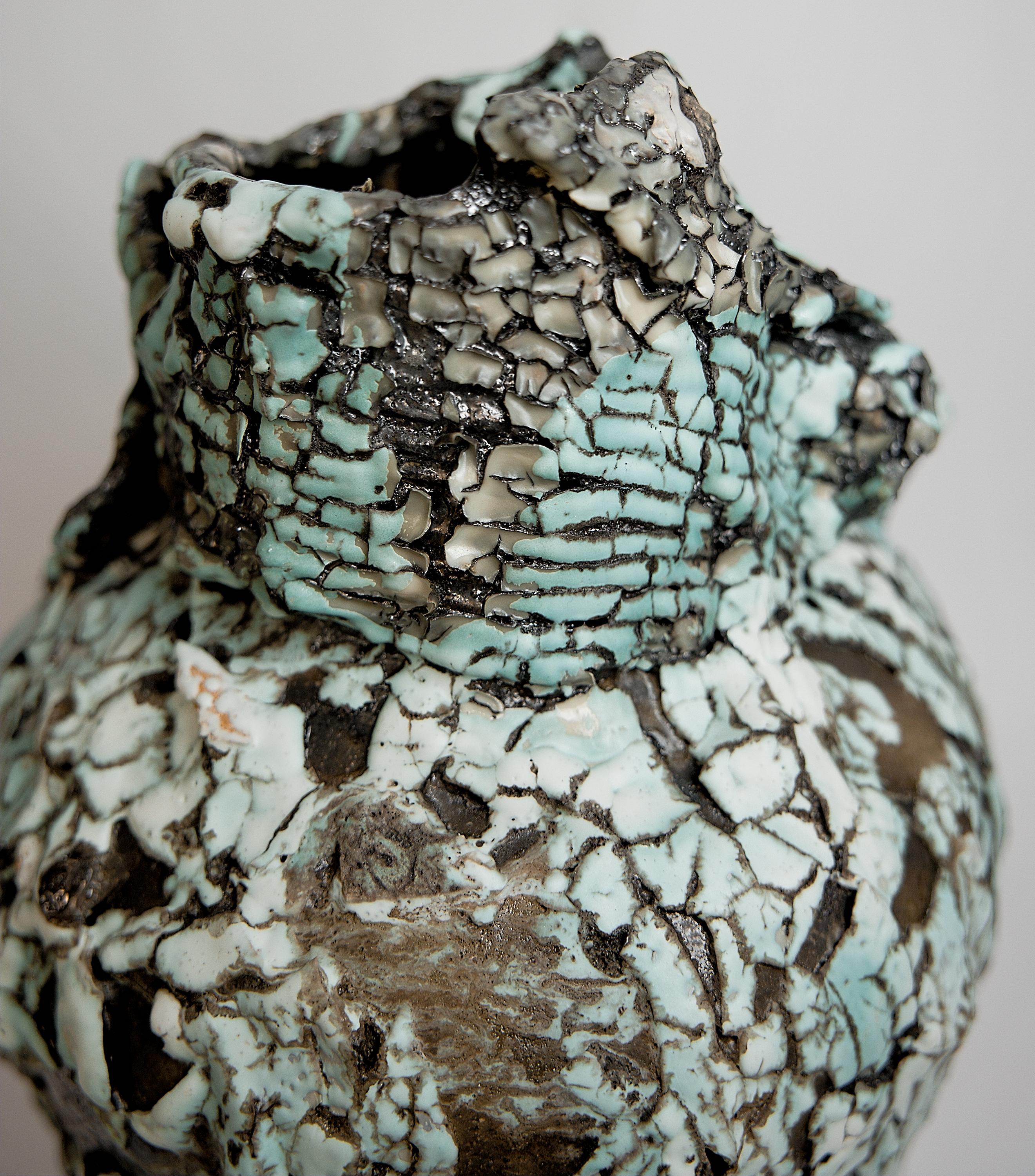 Frammento di vaso scolpito II in vendita 1