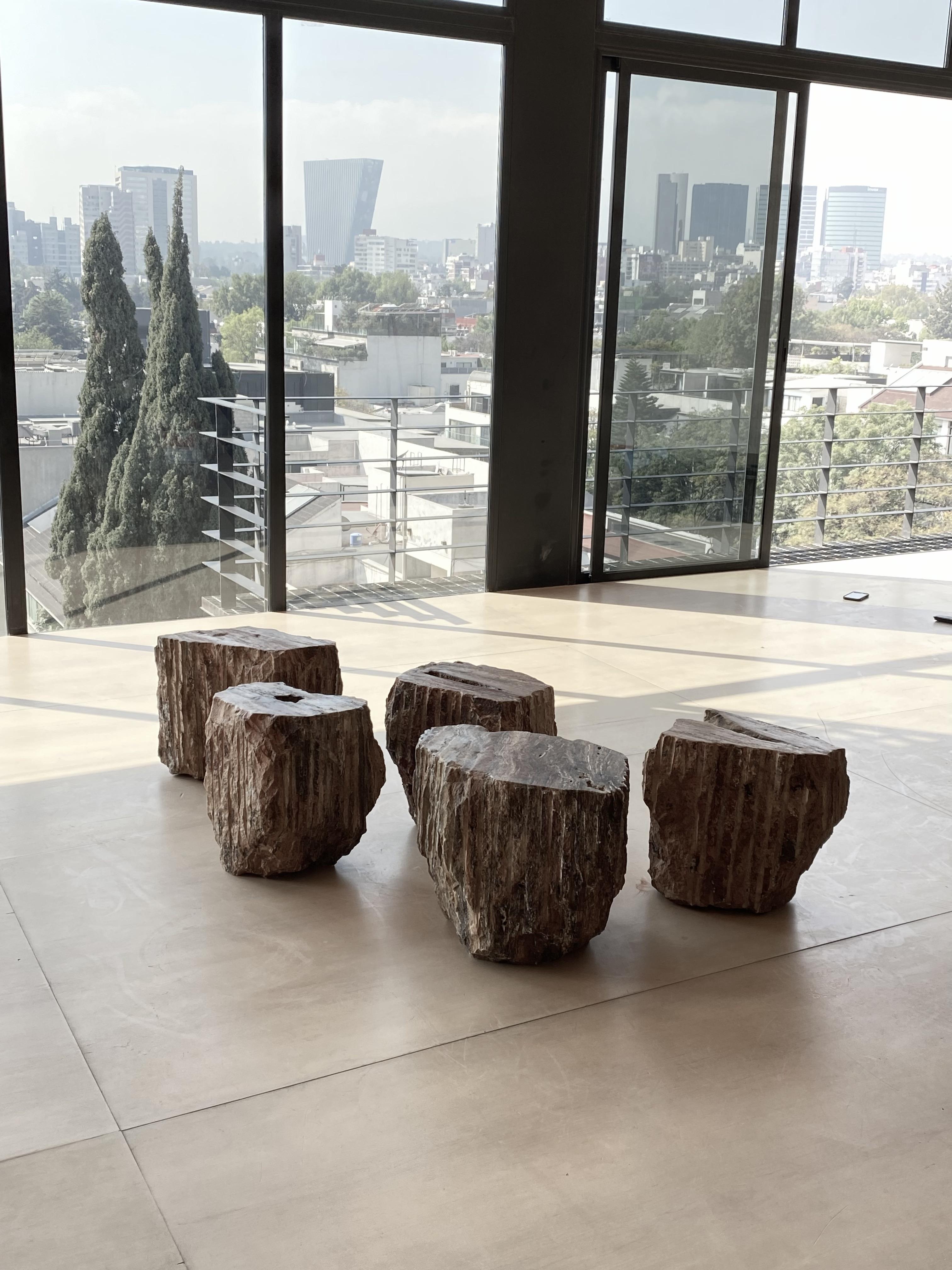 Fragmentos side table by Andres Monnier.
Dimensions: D 90 x W 150 x H 35 cm
Materials: Grey marble, stainless steel, red travertine
Andrés Monnier, born in Guadalajara but based in Ensenada, Mexico. His purpose is to create sculptural pieces to