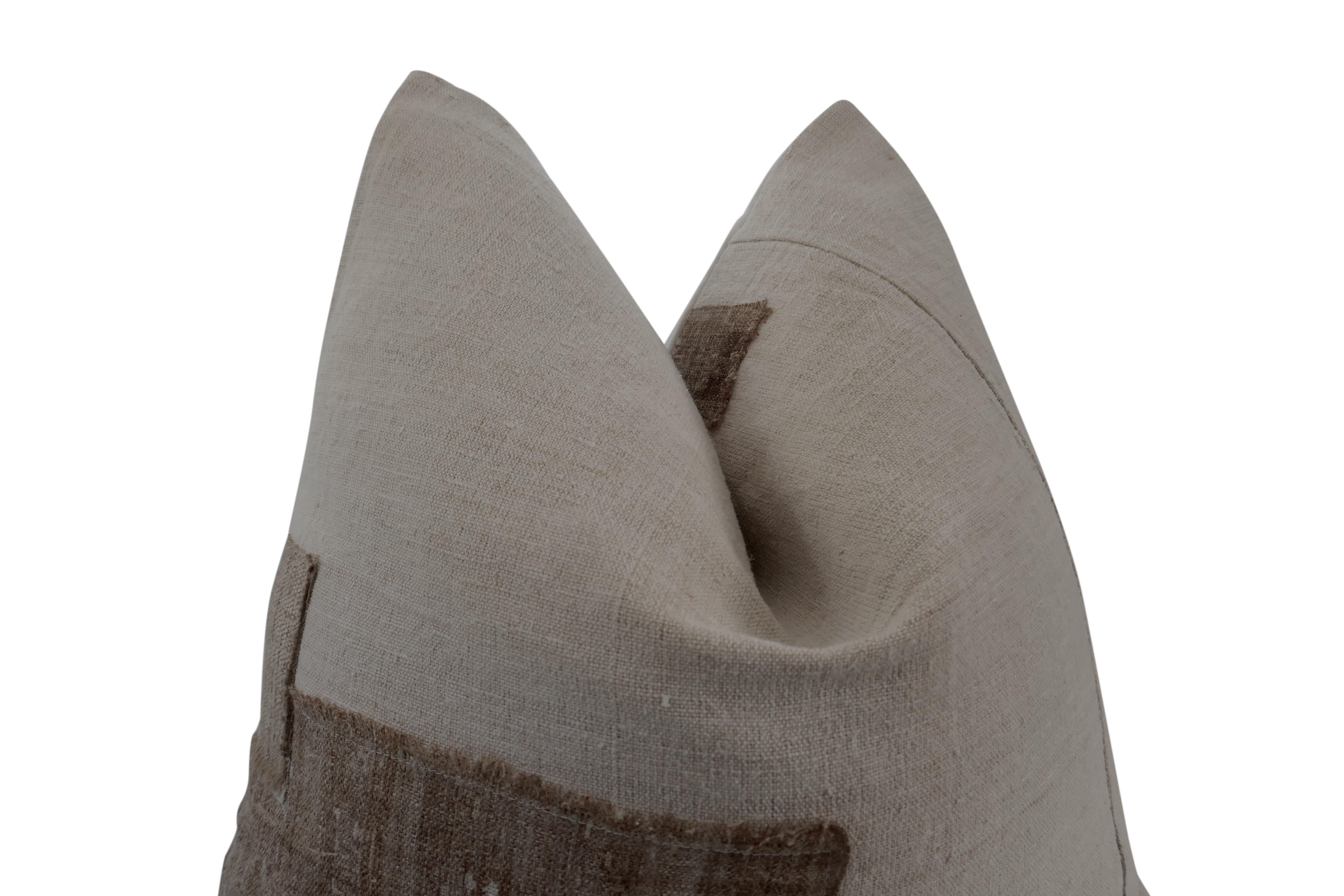 Fragments Identity Vintage Large Pillow Natural Linen & Hemp Excellent état - En vente à thousand oaks, CA