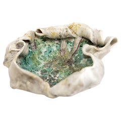 Fragments de bol ancien blanc. Multi couleur