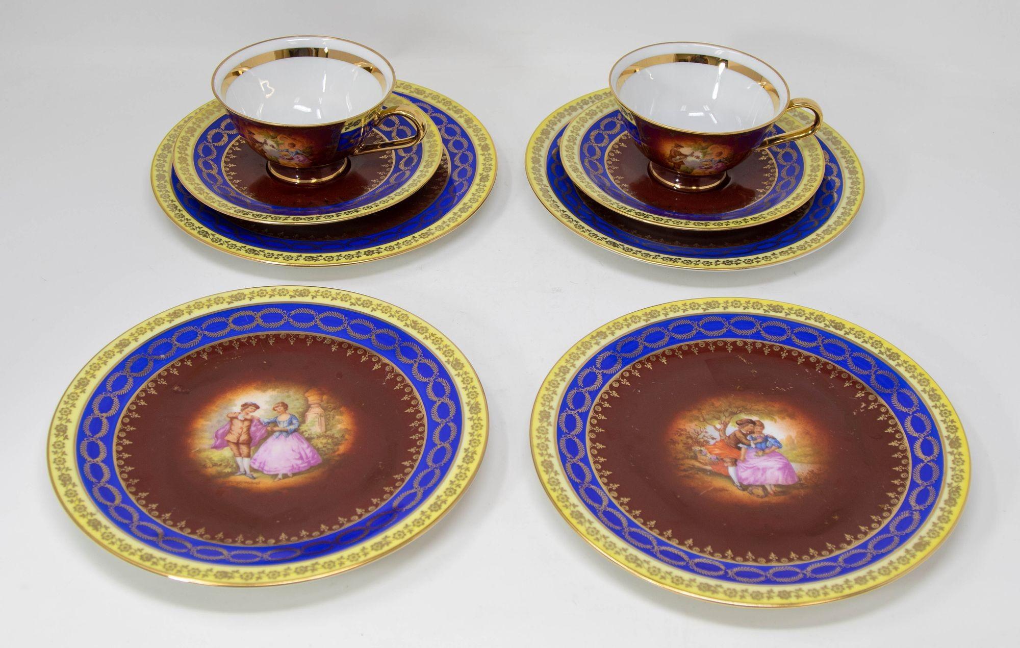 After Fragonard Painting Signed French Style Porcelain Hand Painted Matched Porcelain Cabinet 2 Cups with Saucer and 4 small plates.
Manufactured by Handgemalt Germany Rembrand.
Porcelain cabinet teacup and saucer each hand painted with The