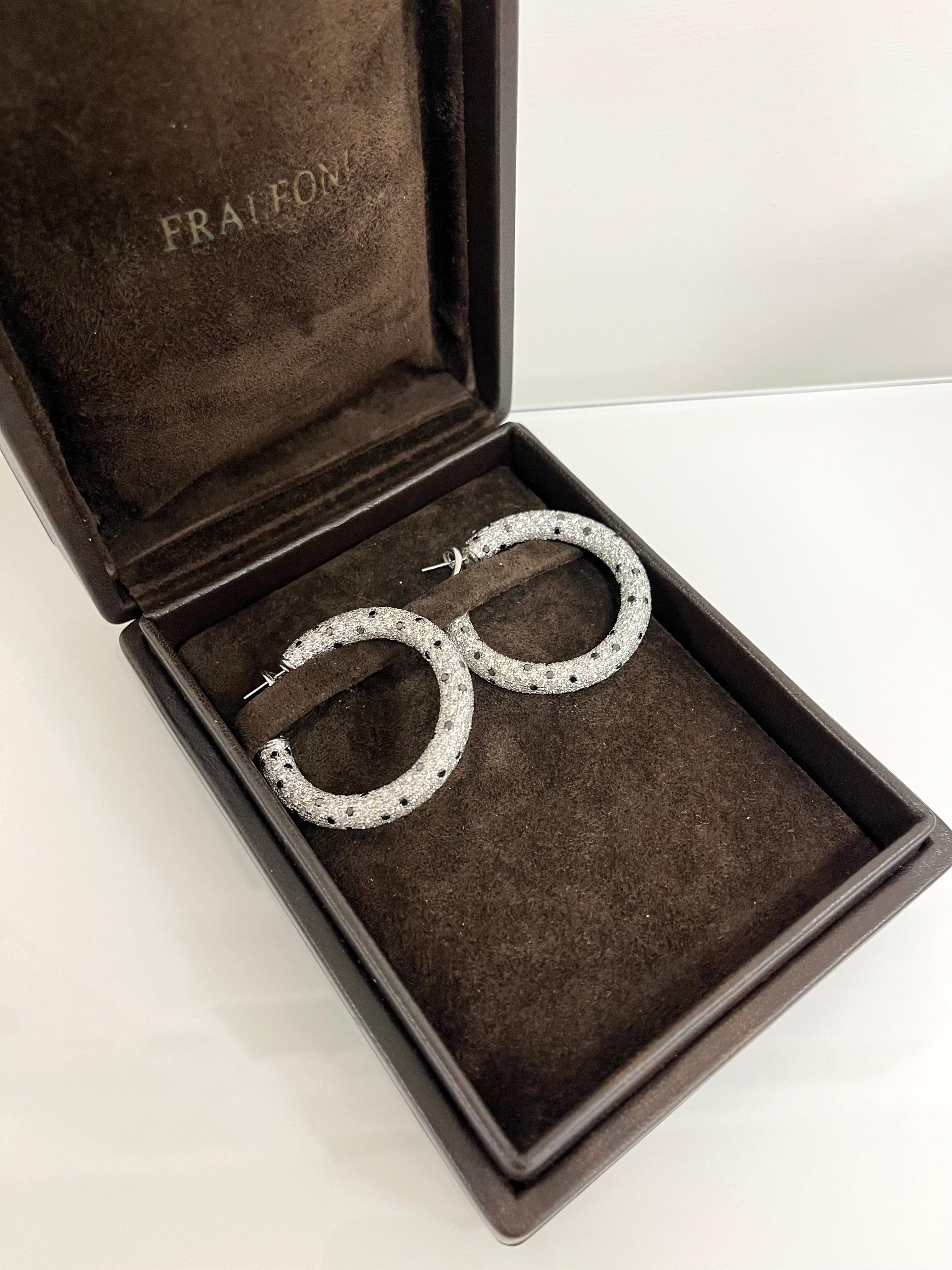 Fraleoni 18 Kt. White Gold Black and White Diamonds Hoops Earrings For Sale 1