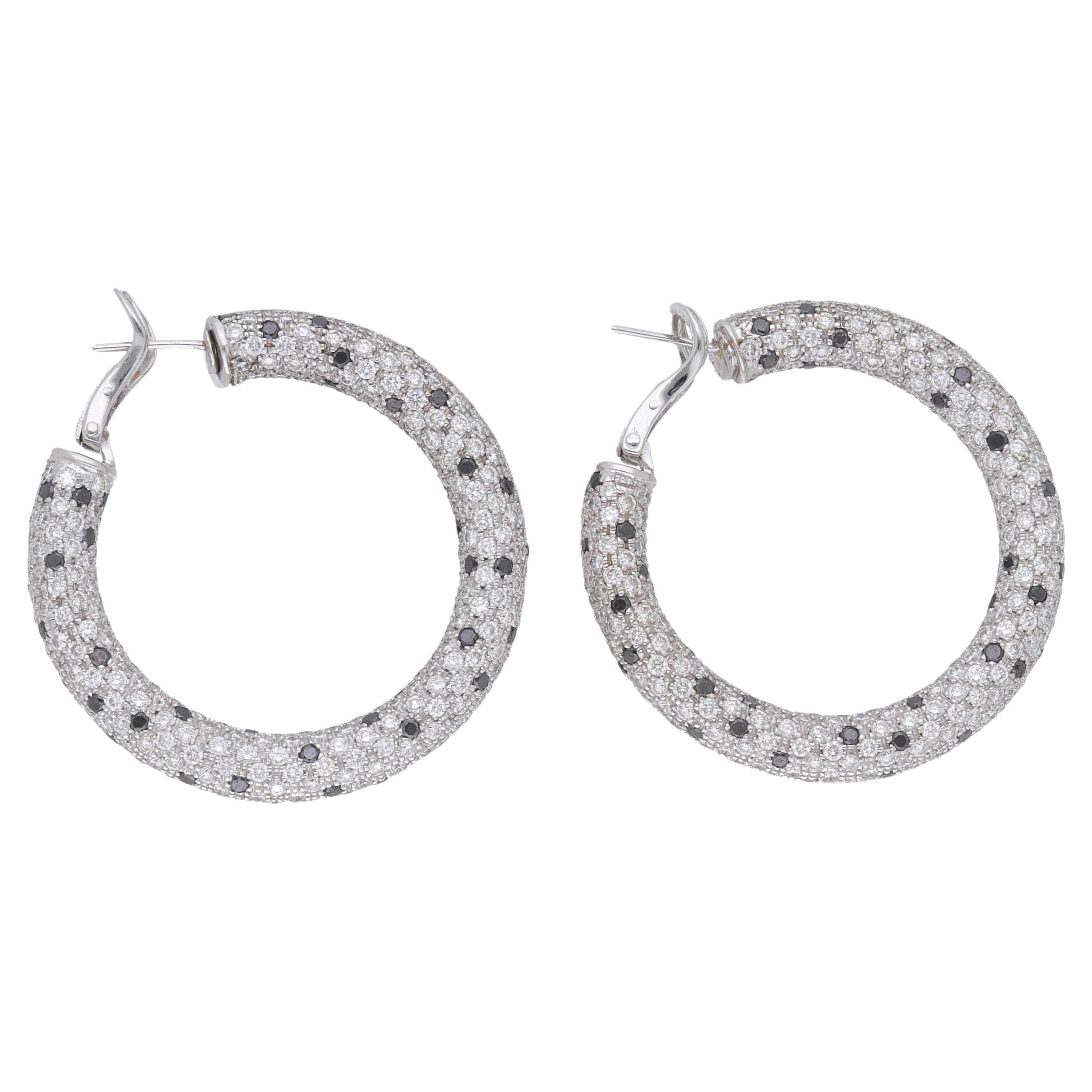 Fraleoni 18 Kt. White Gold Black and White Diamonds Hoops Earrings For Sale