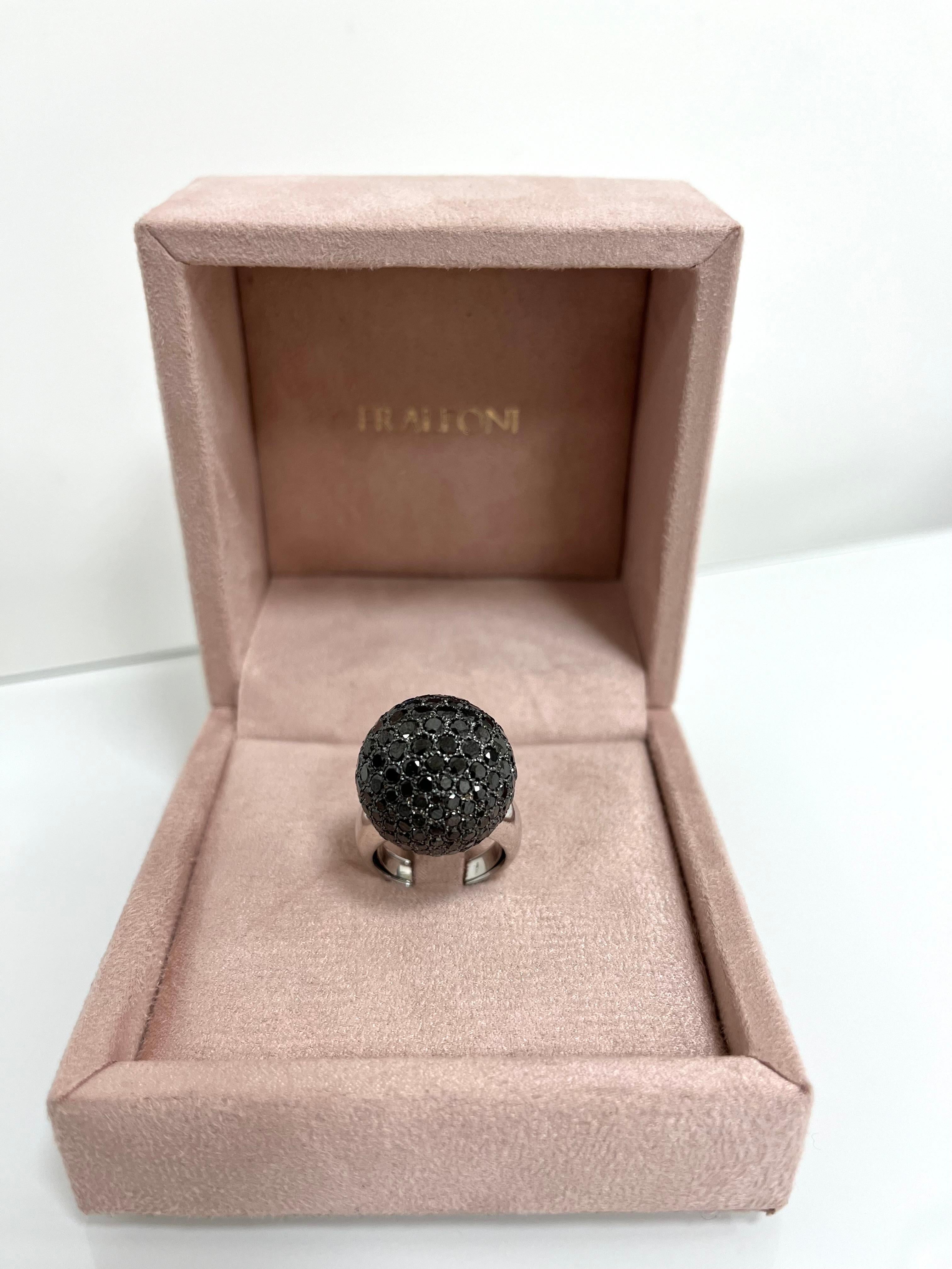 Women's or Men's Fraleoni 18 Kt. White Gold Black Diamond Cocktail Ring For Sale