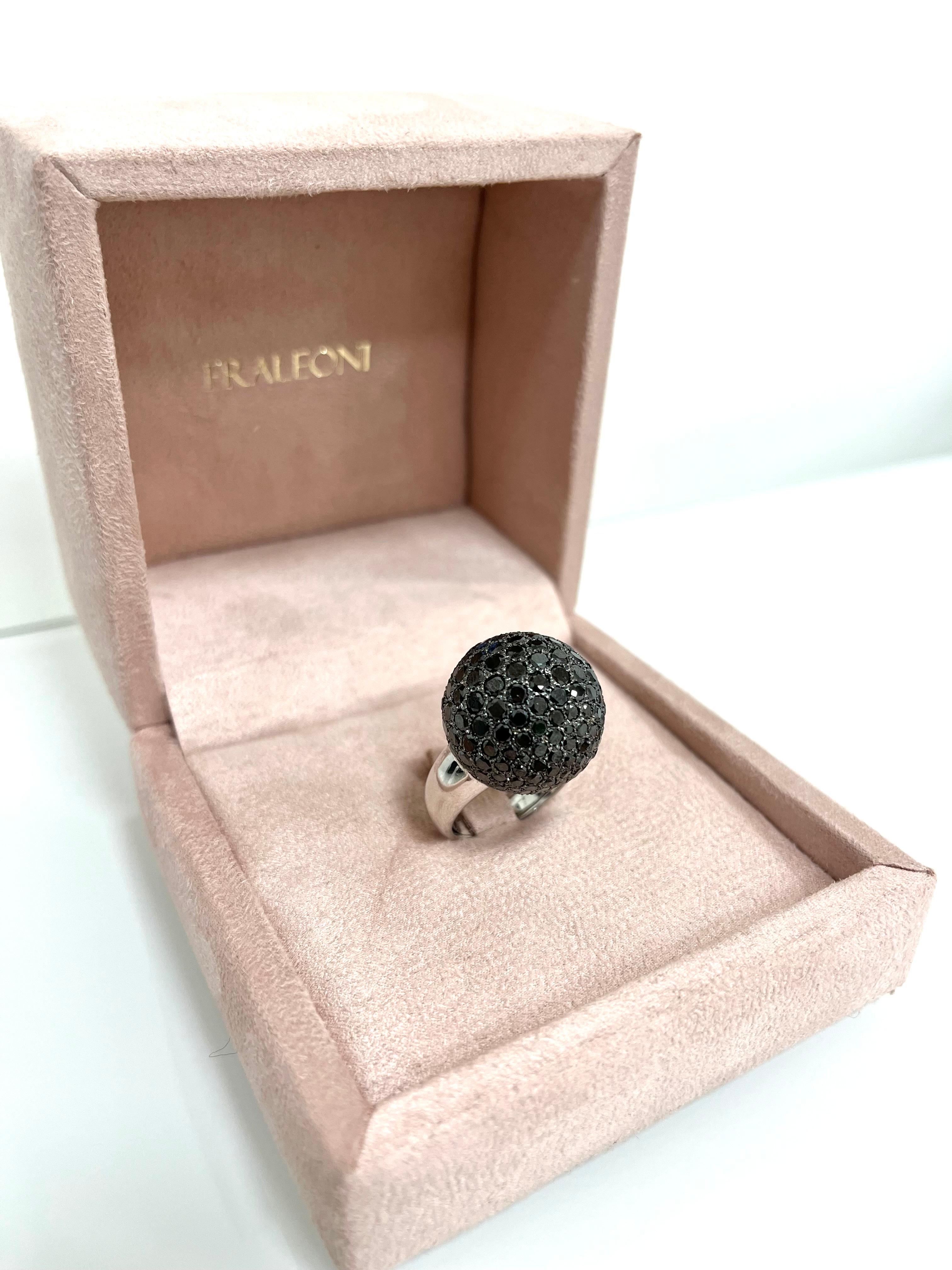 Fraleoni 18 Kt. White Gold Black Diamond Cocktail Ring For Sale 1