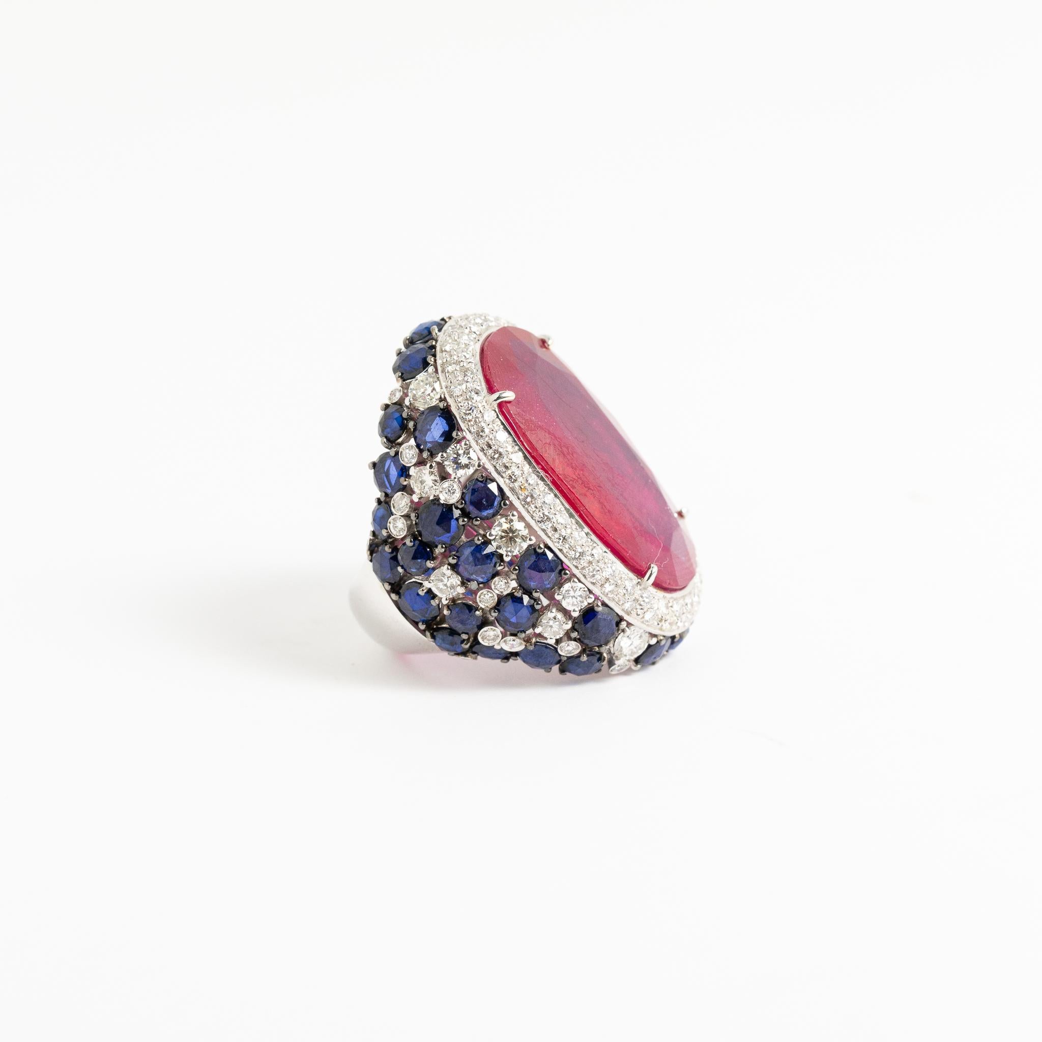 Round Cut Fraleoni 18 Kt. White Gold Diamond Blue Sapphire Ruby Cocktail Ring For Sale