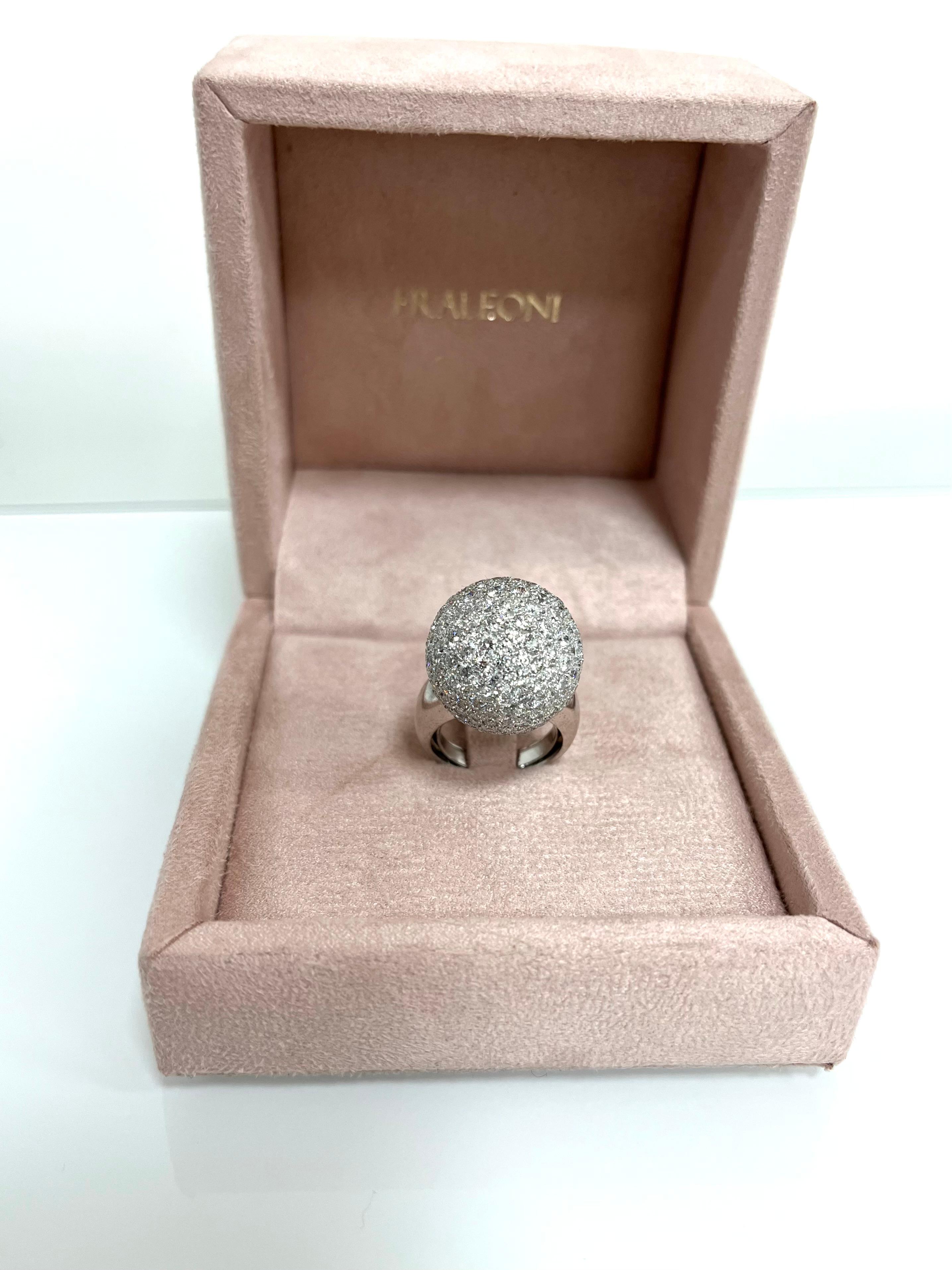Fraleoni 18 Kt. White Gold Diamond Cocktail Ring For Sale 1